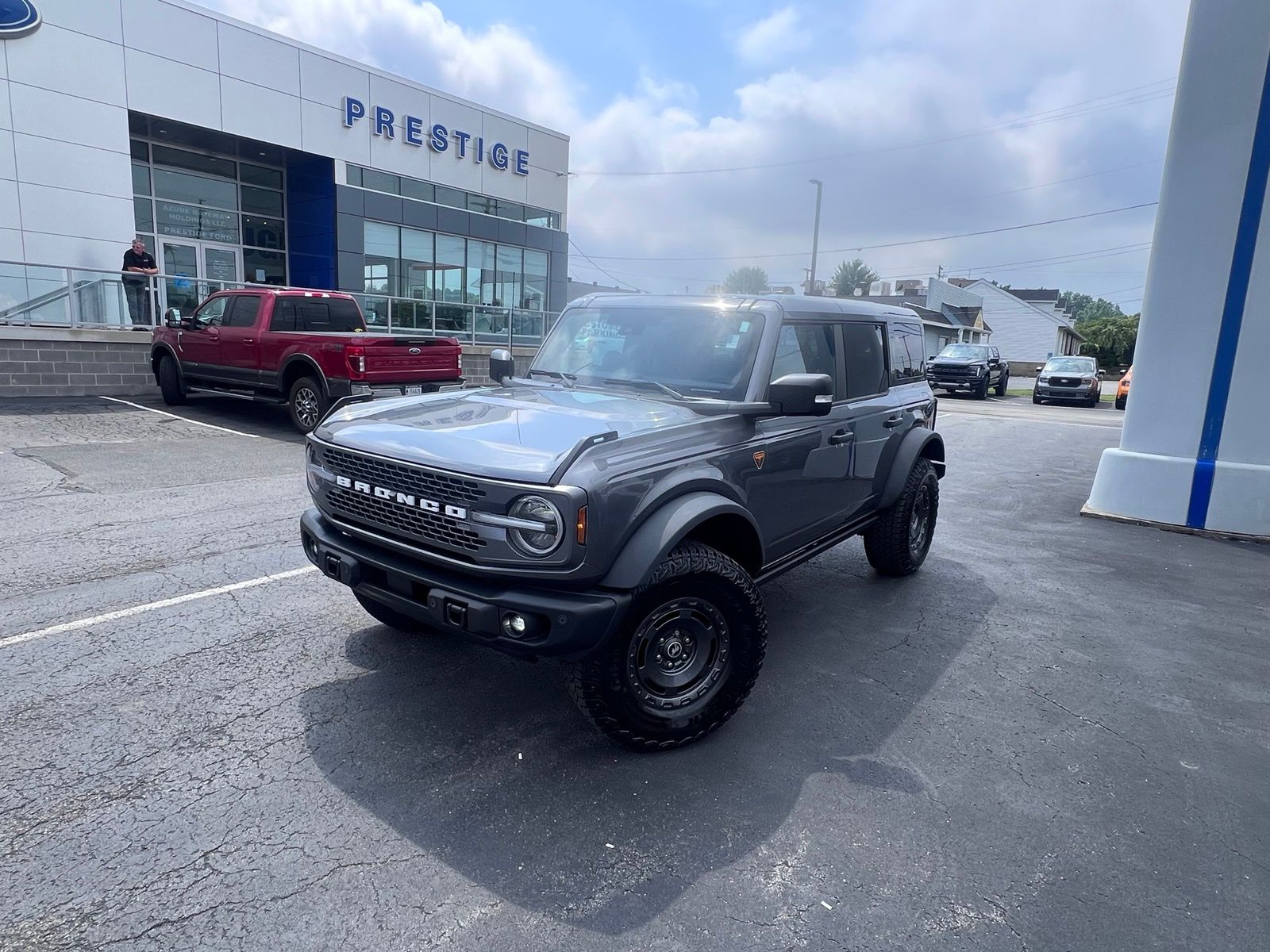 Carbonized Gray Metallic 2025 Ford Bronco SUV / Crossover Four-Wheel Drive Automatic