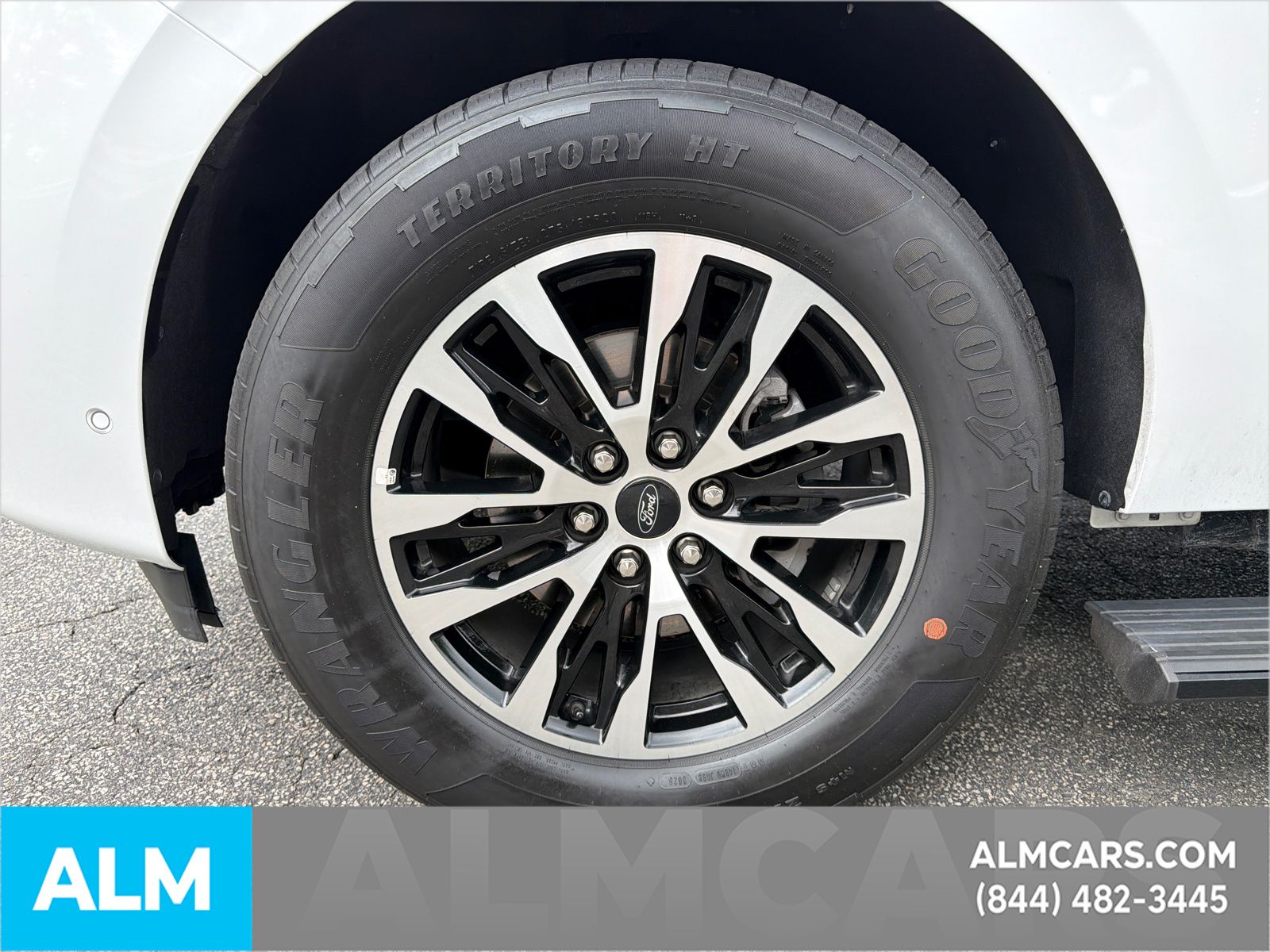 Used 2025 White Ford Platinum image 12