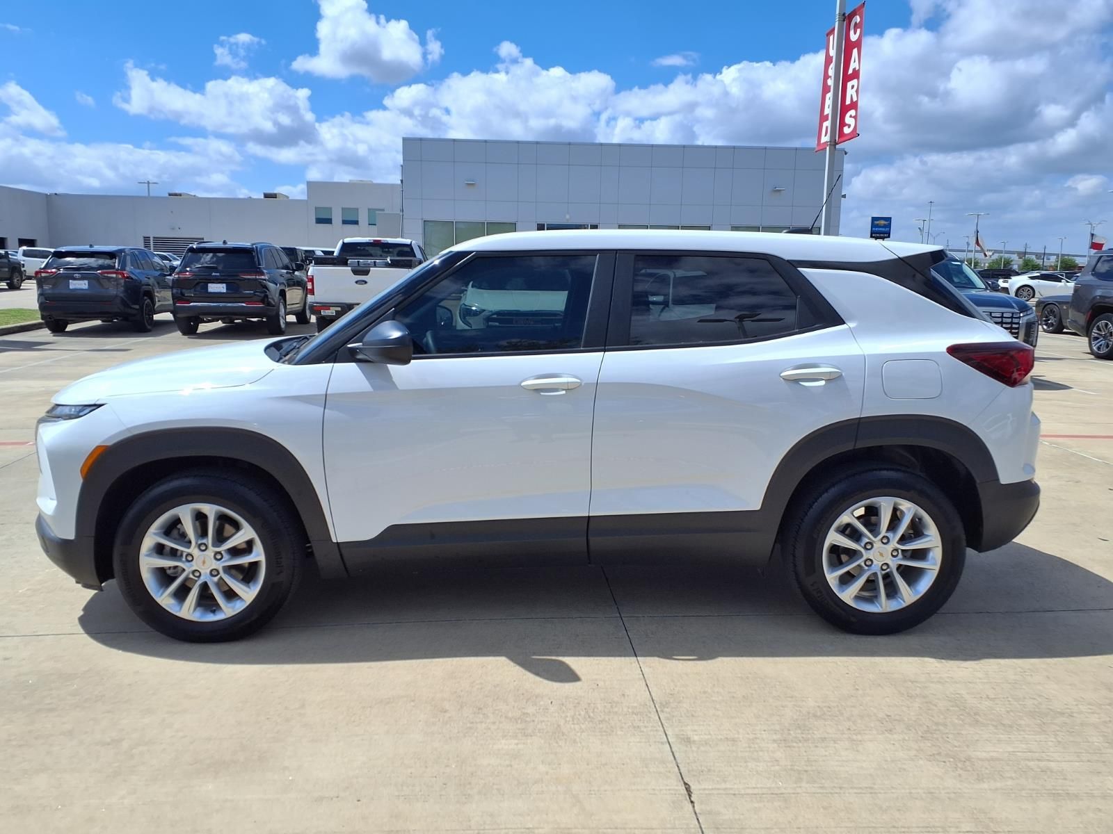 2025 Chevrolet TrailBlazer LS - 8
