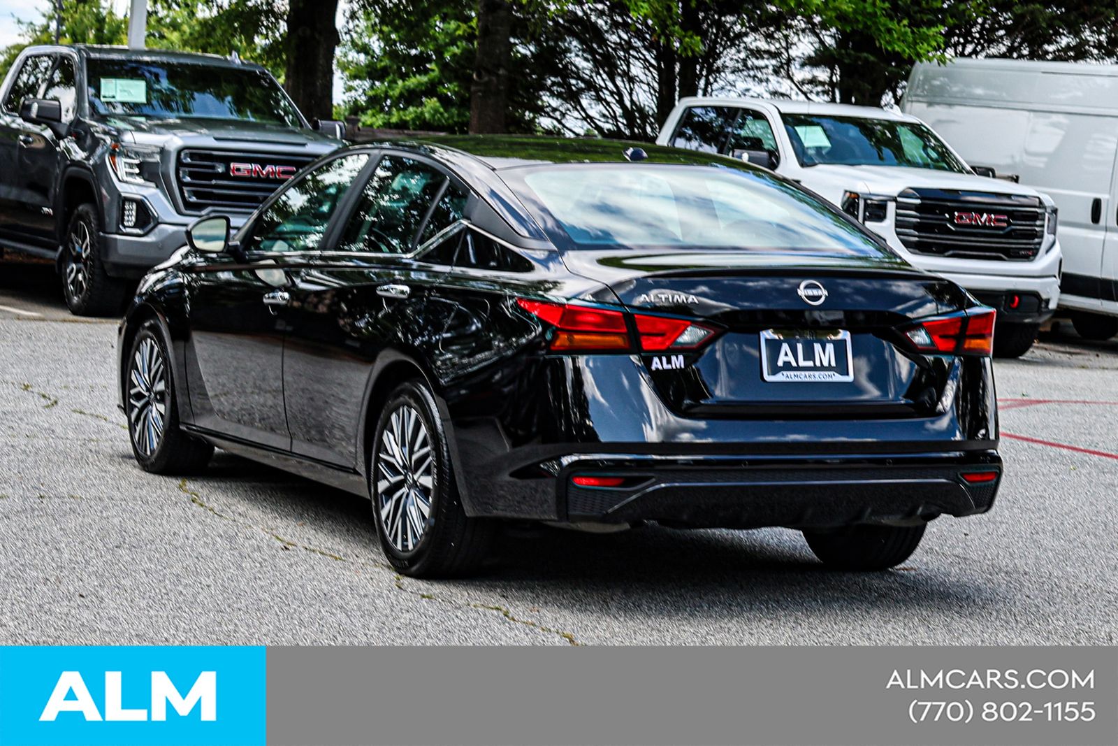 Used 2025 Black Nissan 2.5 SV image 9