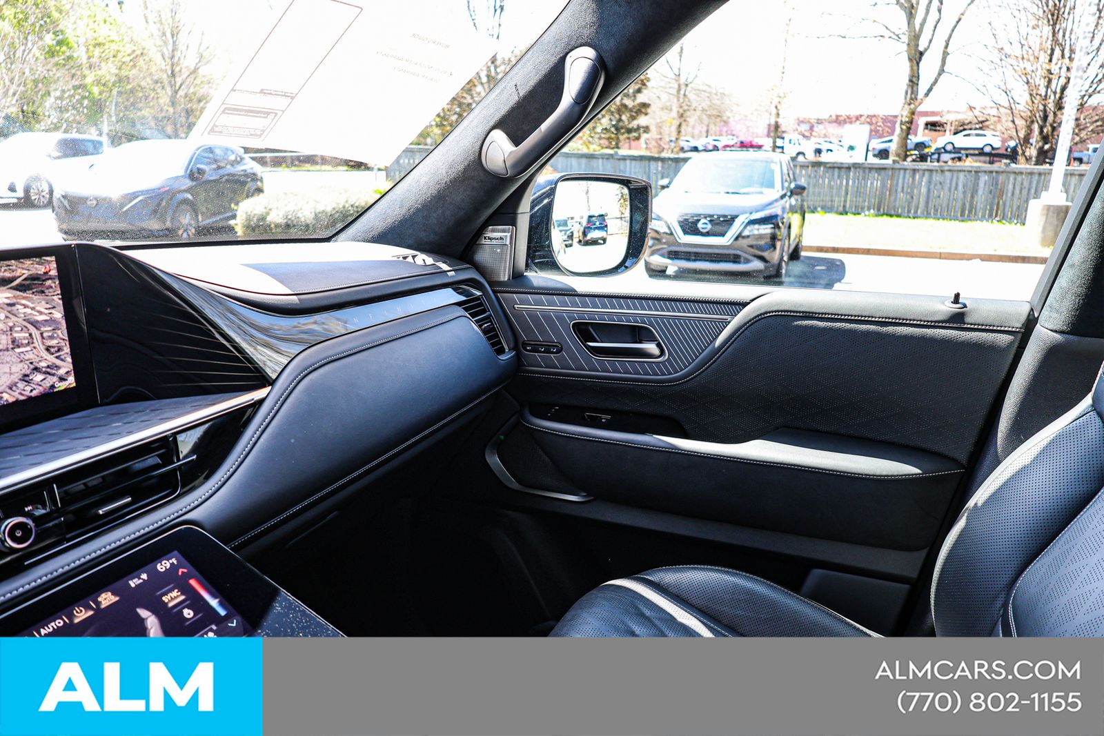 Used 2025 Black INFINITI AUTOGRAPH image 37