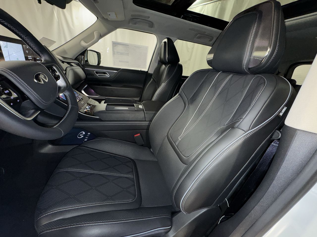 2025 Infiniti QX80 Sensory photo 13