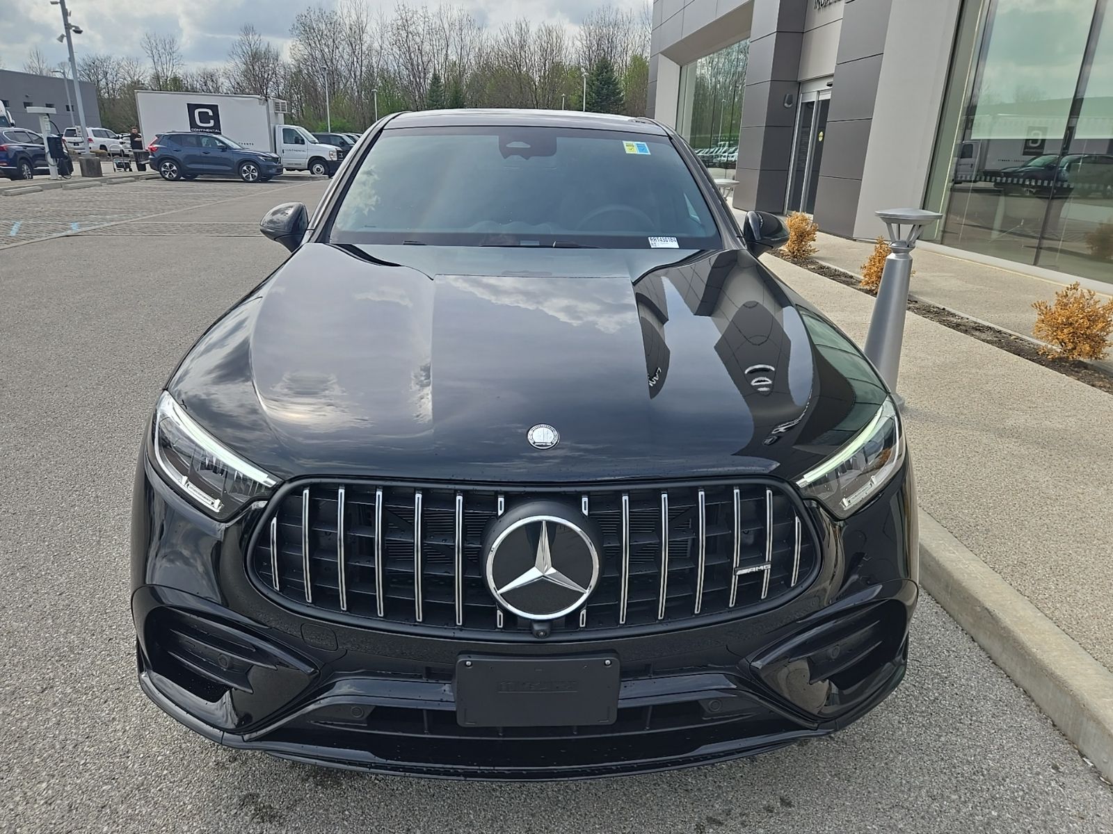 View vehicle photo 3