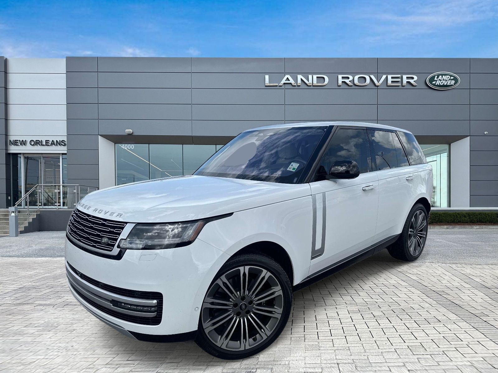 Fuji White 2023 Land Rover Range Rover P530 Autobiography AWD SUV / Crossover All-Wheel Drive 8-Speed Automatic