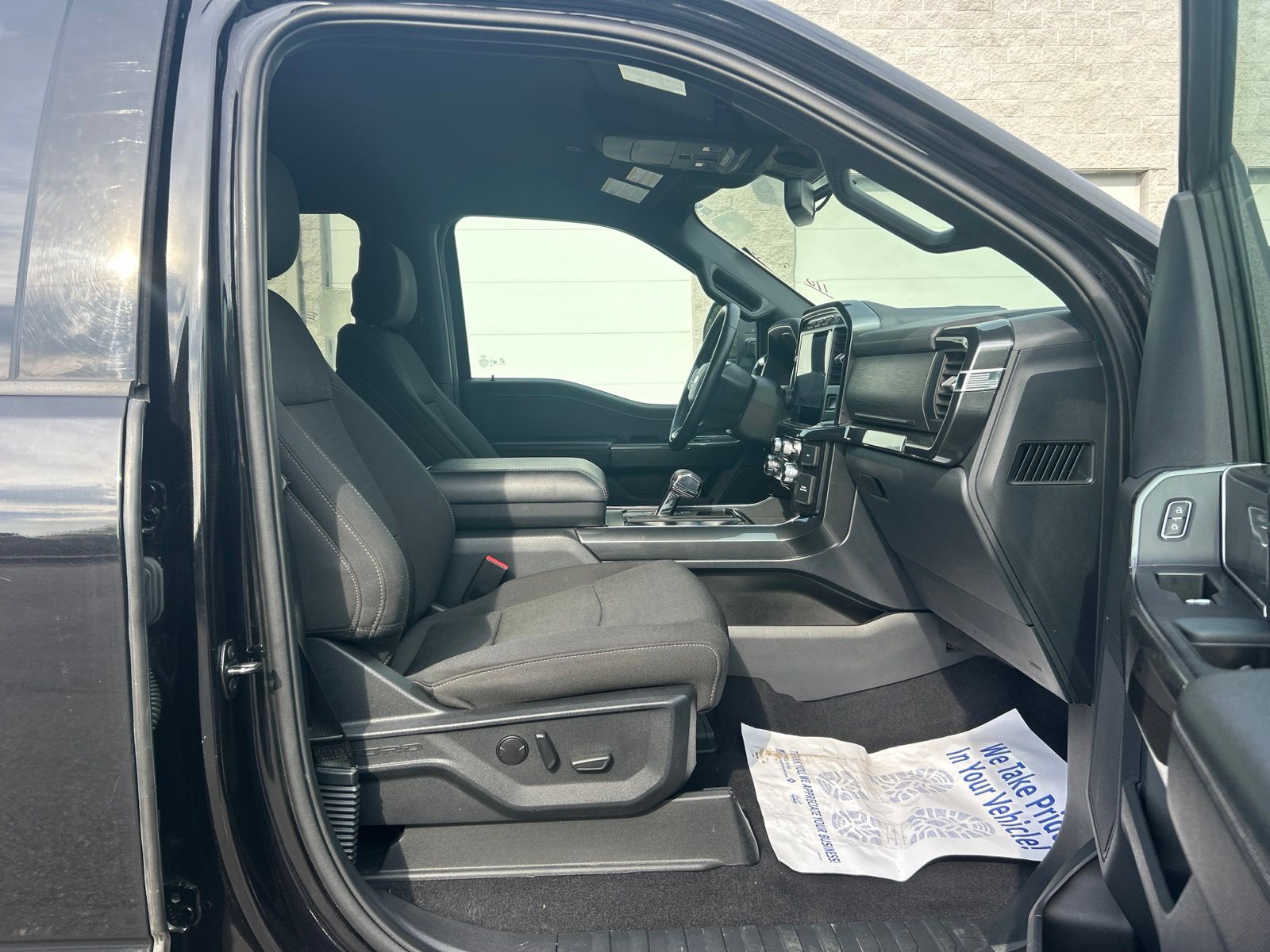 Certified Used 2023 Agate Black Metallic Ford XLT image 27