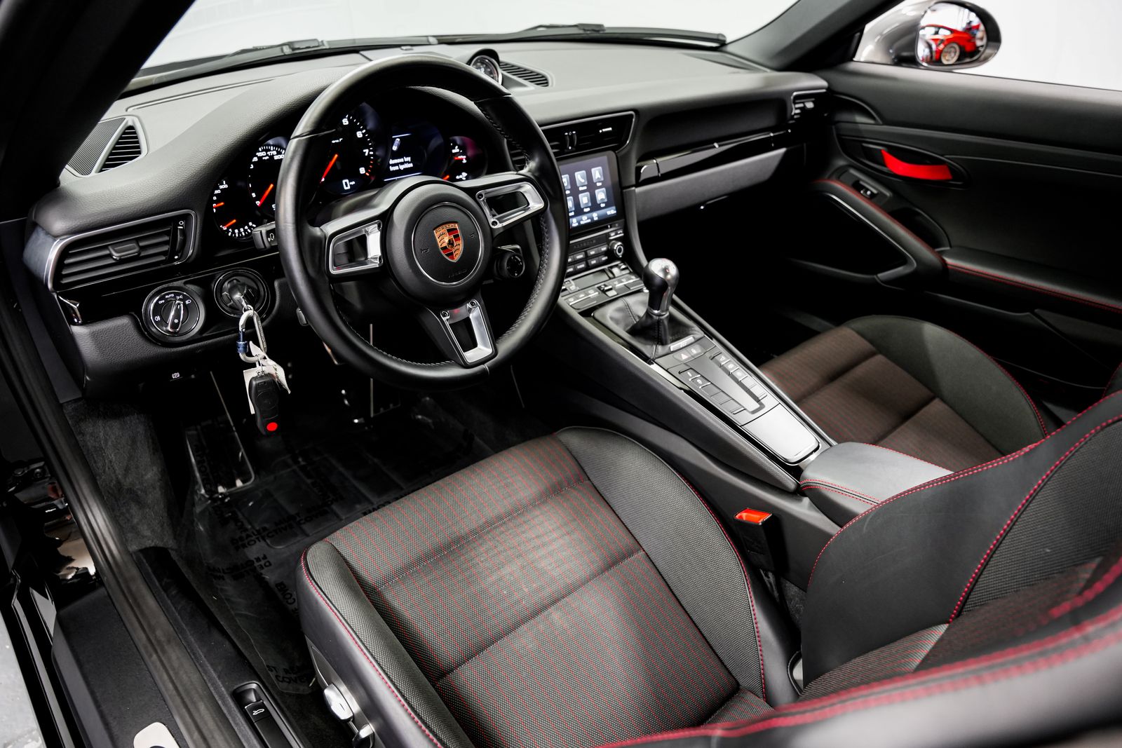 2019 Porsche 911 Carrera T — photo 9