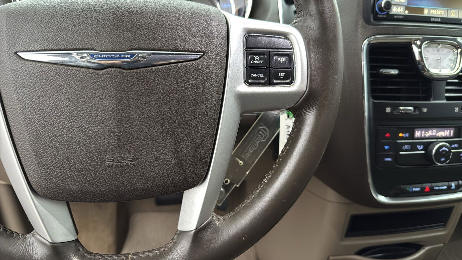 Used Car 2016 Chrysler Town & Country  Touring For Sale Under $10,000 In Austin, Texas