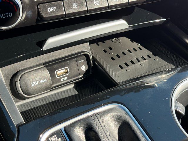 Used 2023 Ceramic White Kia GT-Line image 28