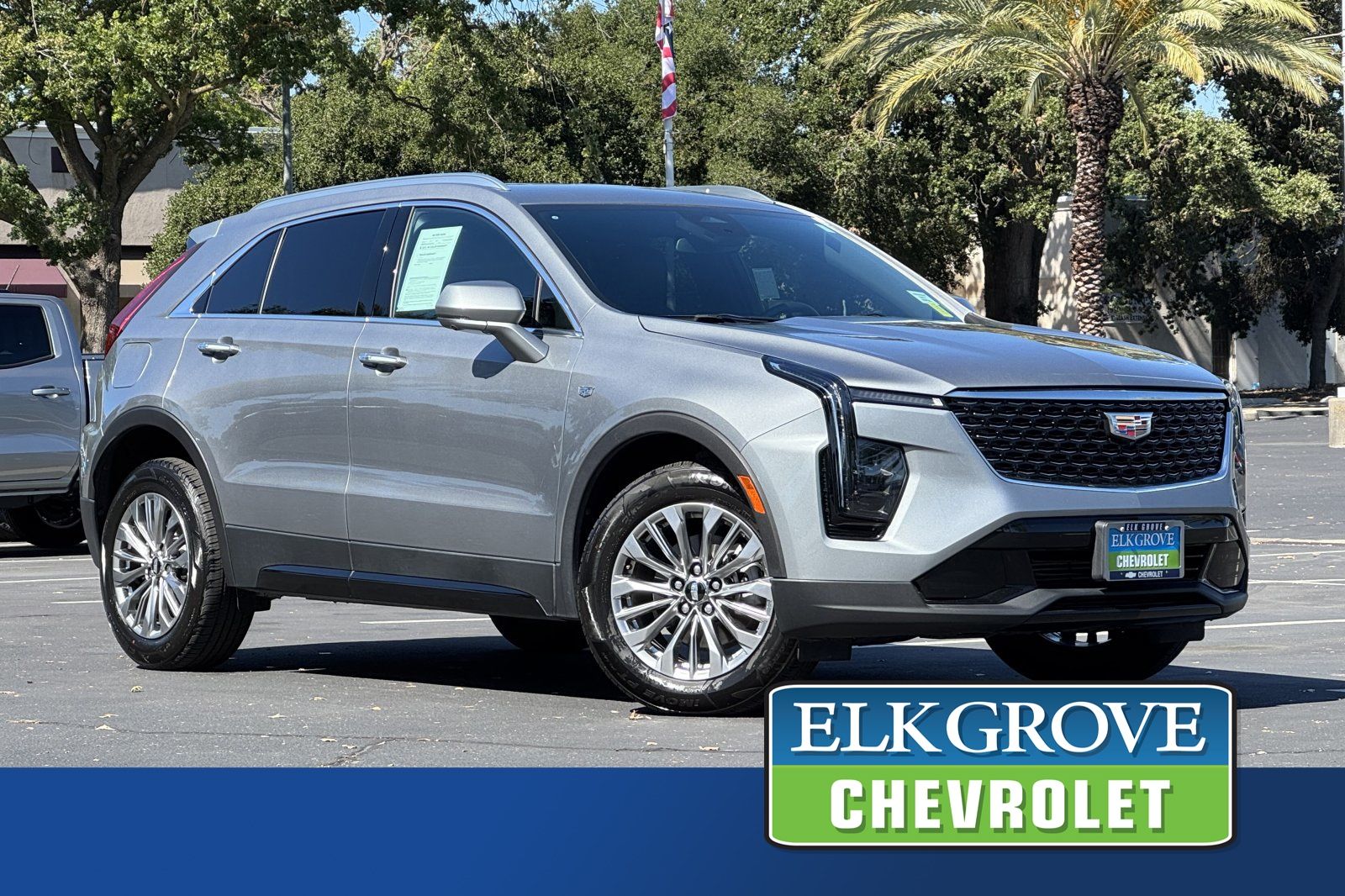 Silver Metallic 2025 Cadillac XT4 SUV / Crossover Front-Wheel Drive 9-Speed Automatic
