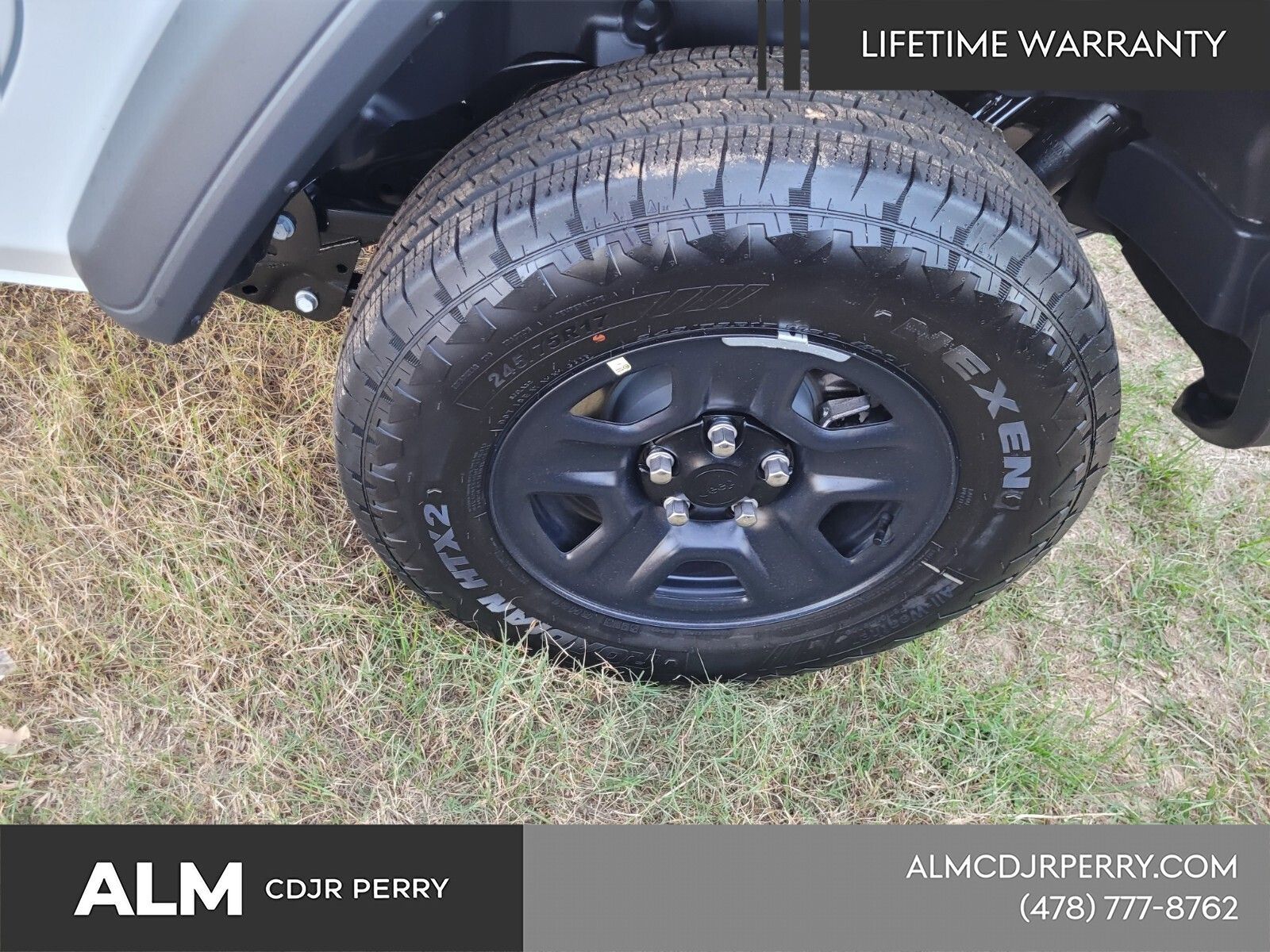 New 2026 Bright White Clear-Coat Exterior Paint Jeep Sport image 10