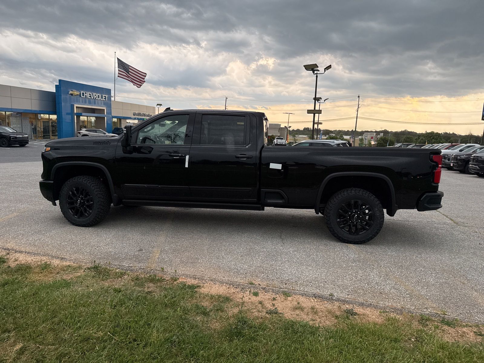 Black 2026 Chevrolet Silverado 2500HD High Country Crew Cab 4WD Pickup Truck Four-Wheel Drive Automatic