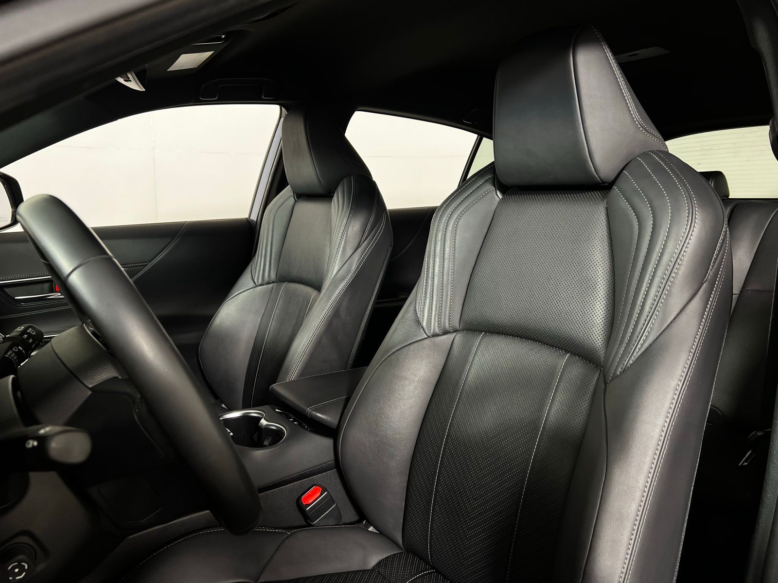 2021 Toyota Venza XLE 13