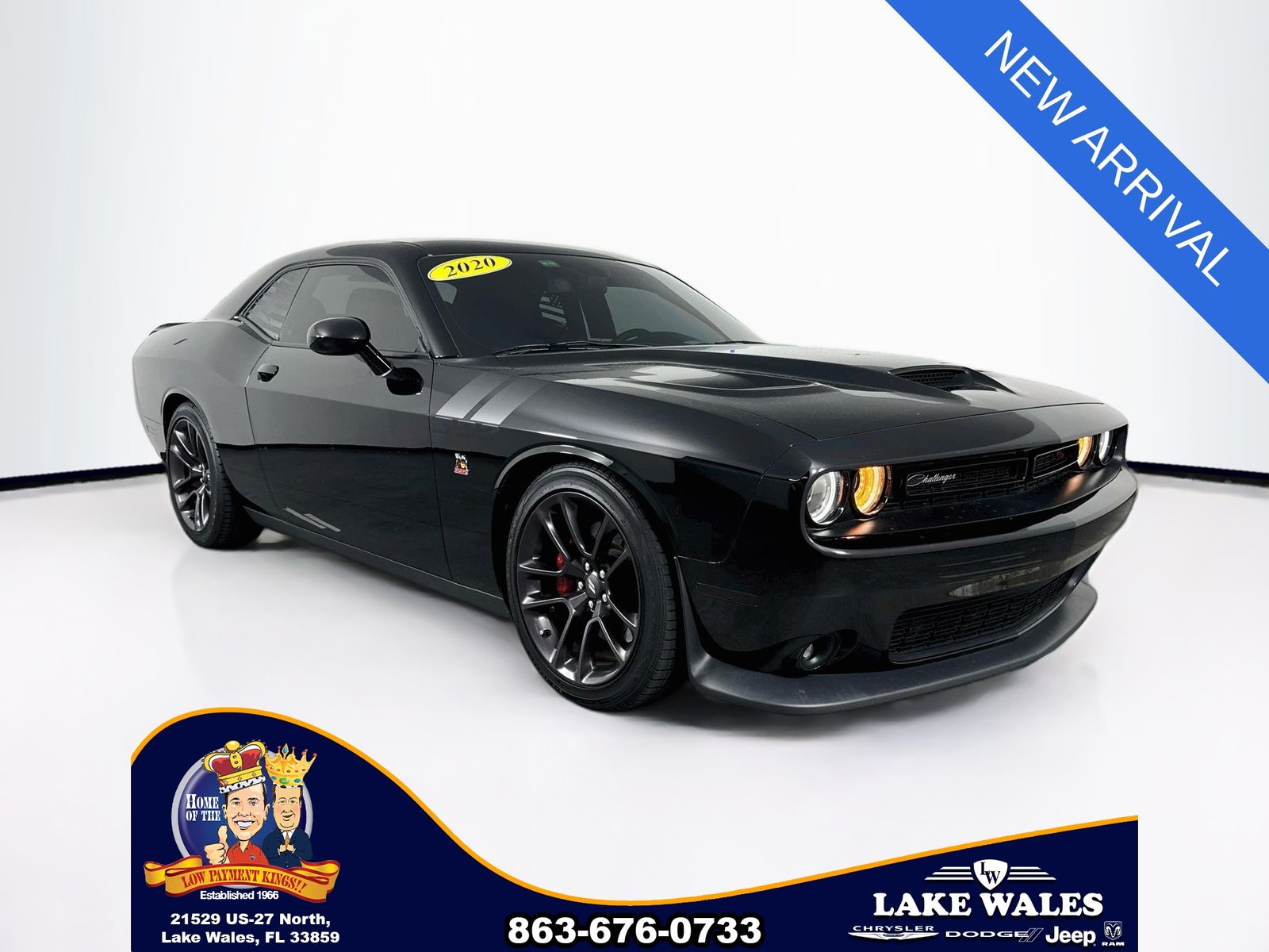 Pitch Black Clearcoat 2020 Dodge Challenger Coupe Rear-Wheel Drive 6-Speed Manual
