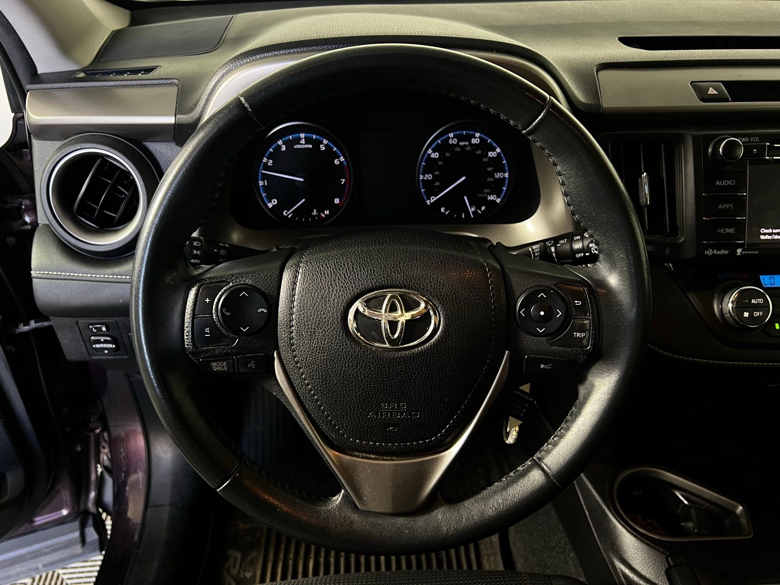 Thumbnail: 2017 Toyota RAV4 - 9