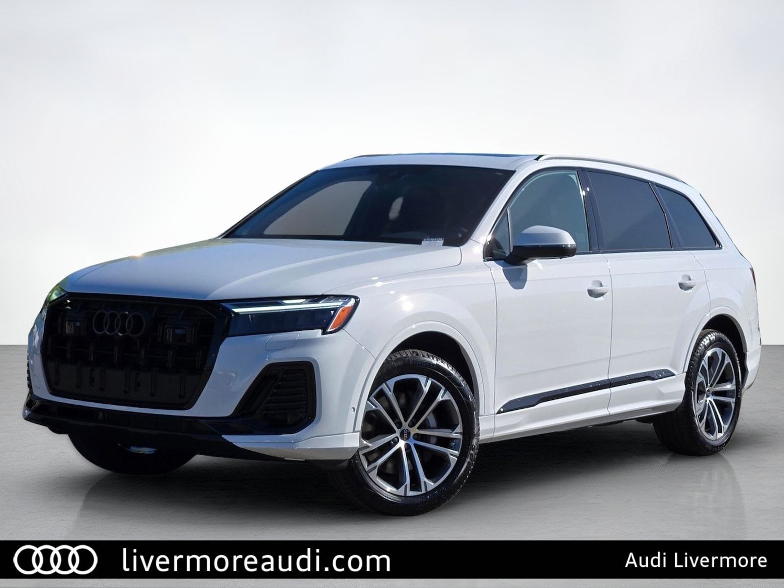 White 2026 Audi Q7 SUV / Crossover All-Wheel Drive 8-Speed Automatic