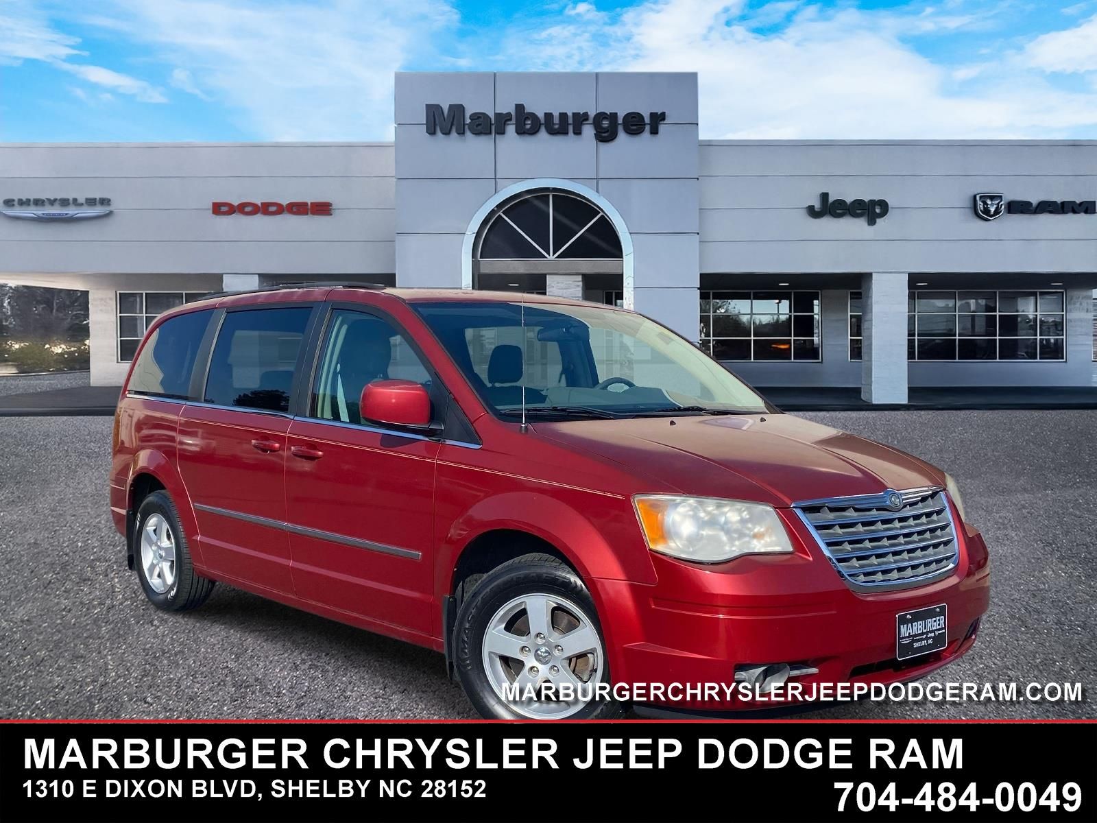 Inferno Red Crystal Pearlcoat 2009 Chrysler Town & Country Minivan Front-Wheel Drive 6-Speed Automatic