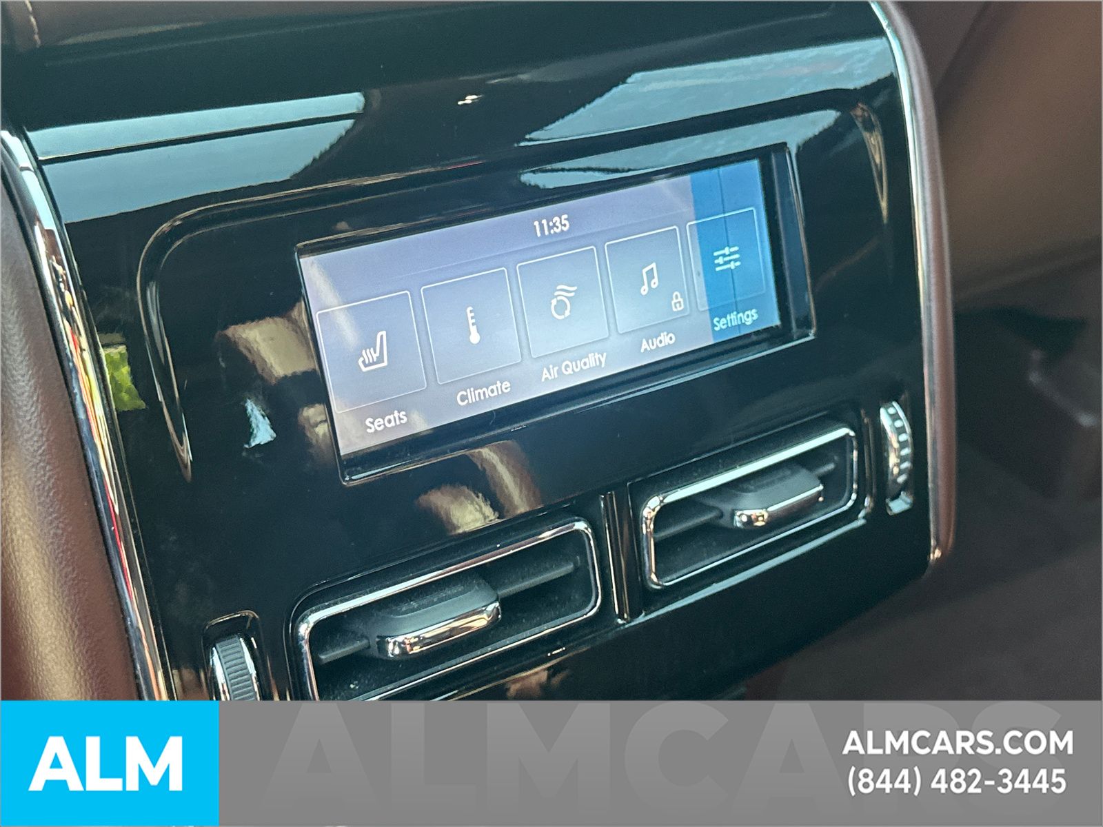 Used 2022 White Lincoln Black Label Grand Touring image 27
