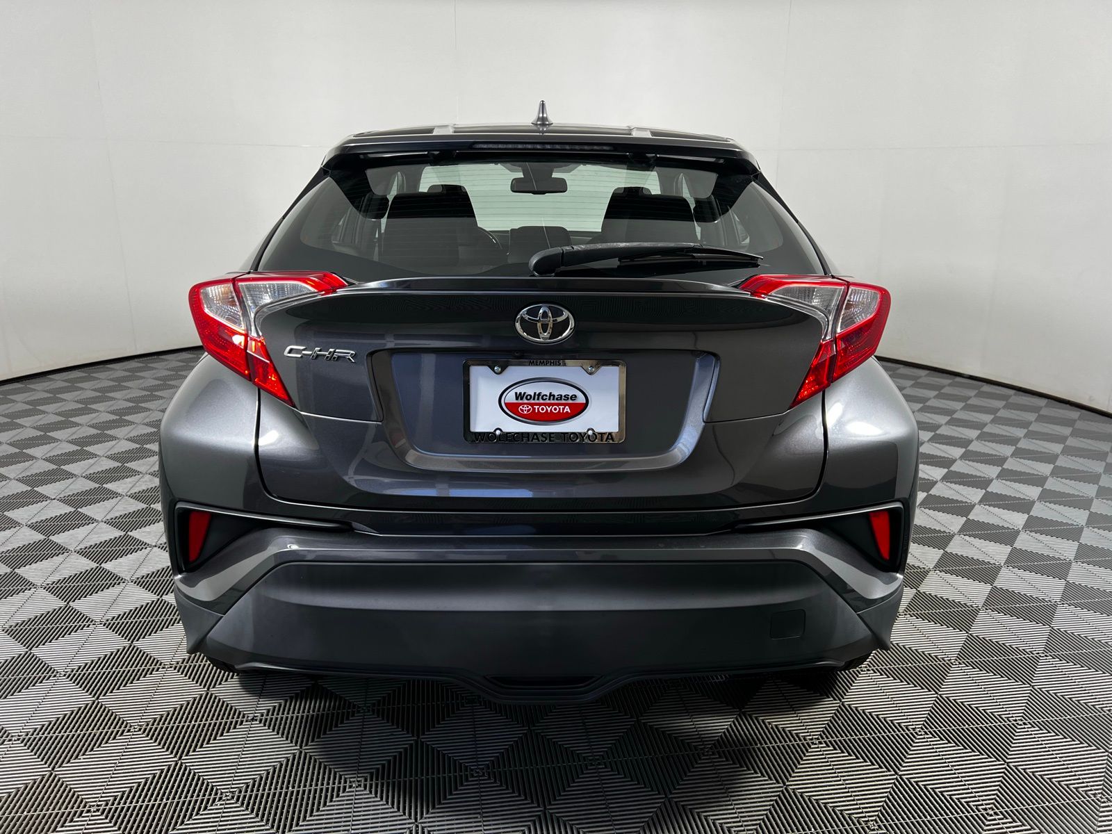 2018 Toyota C-HR XLE 6