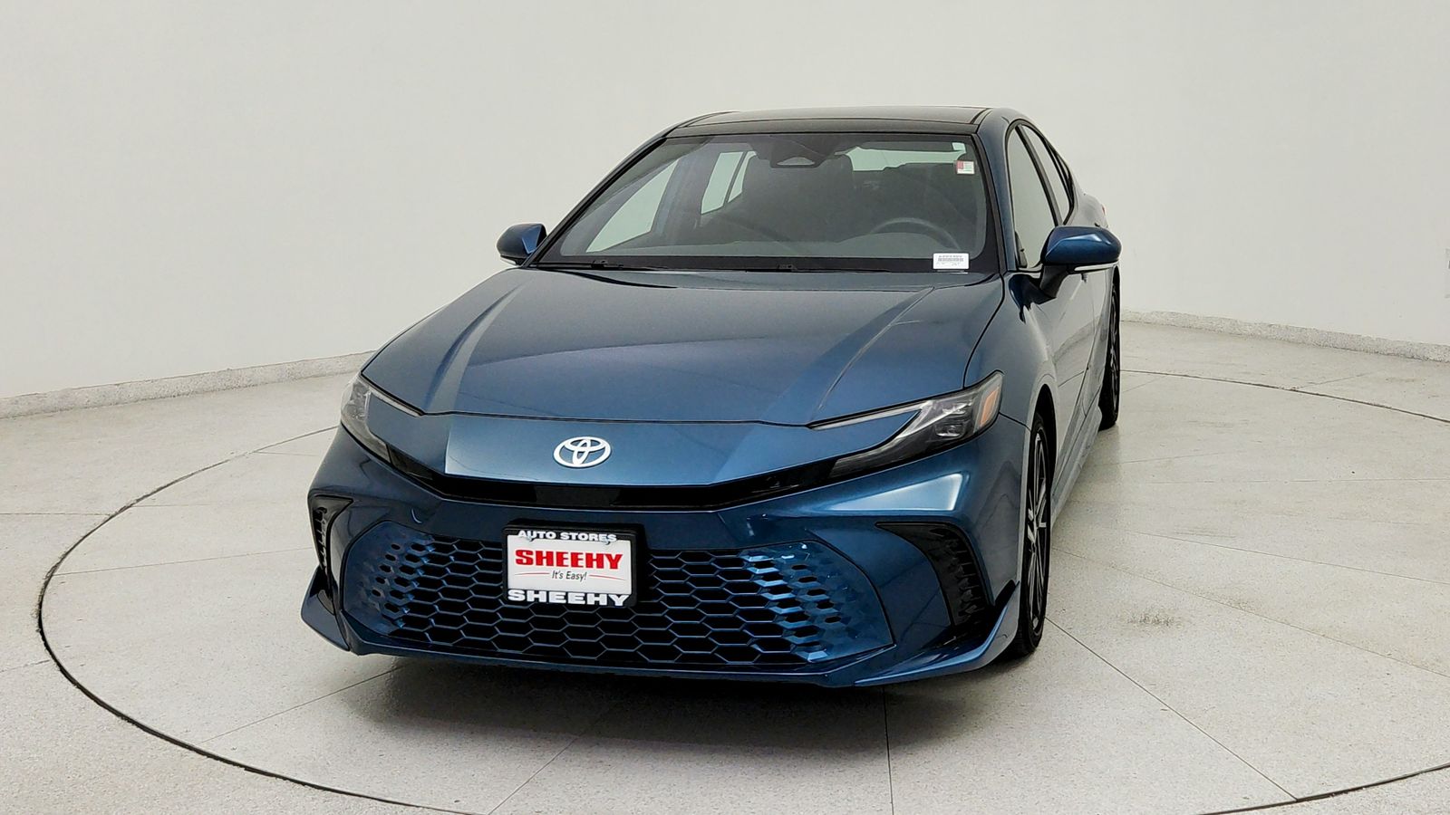 Used 2025  Toyota XSE image 2