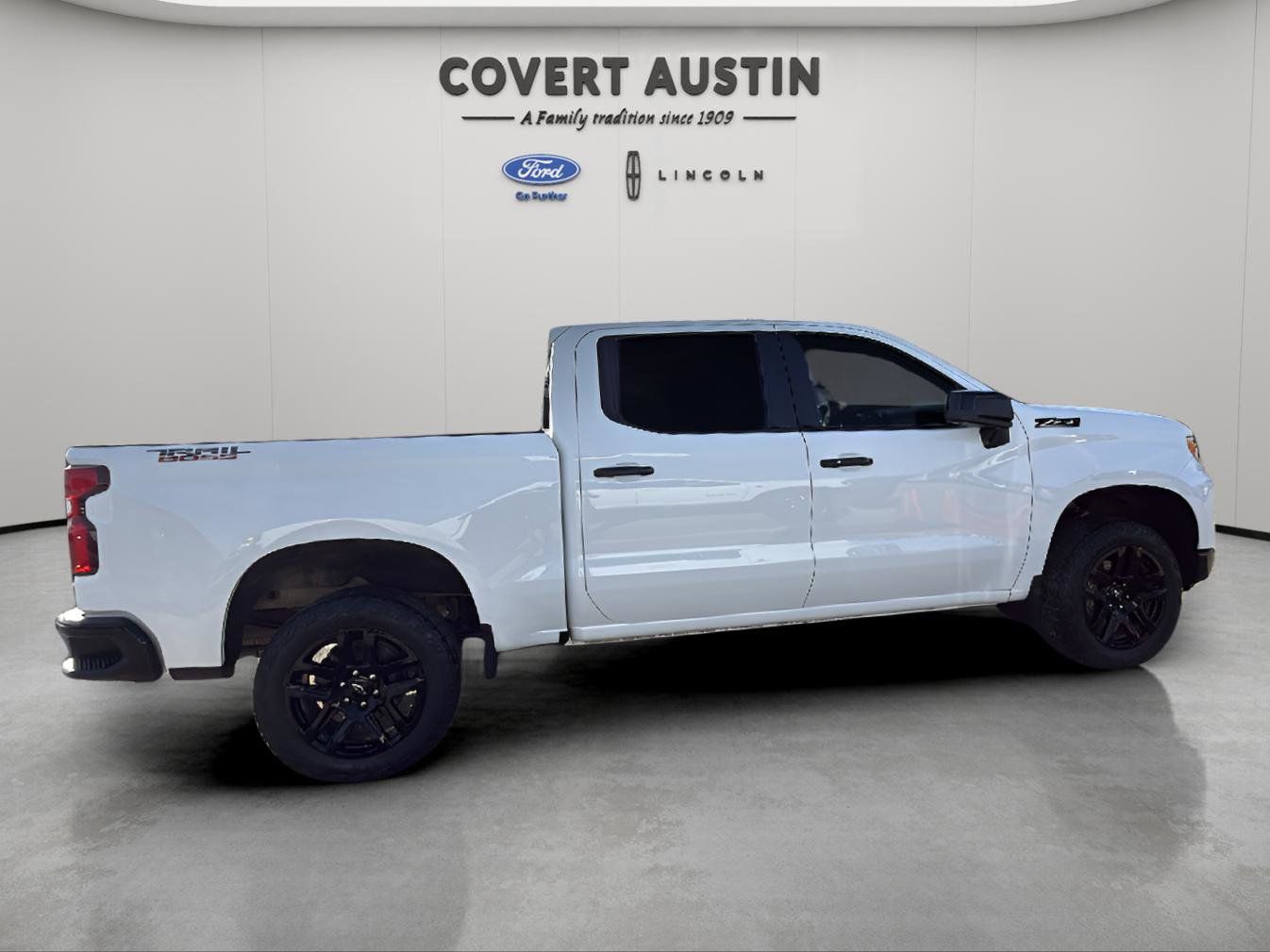 Used Car 2023 Chevrolet Silverado 1500  Lt Trail Boss For Sale Under $50,000 In Austin, Texas