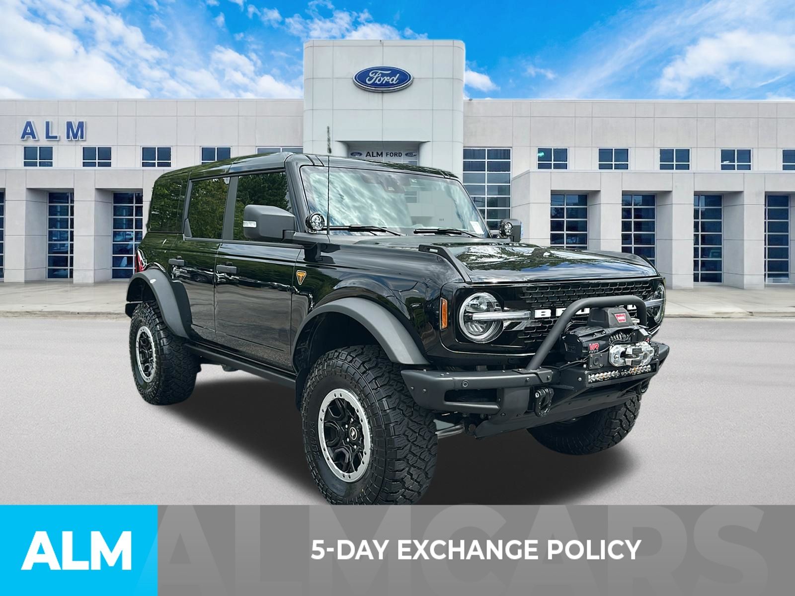 Used 2025 Shadow Black Ford Badlands image 3
