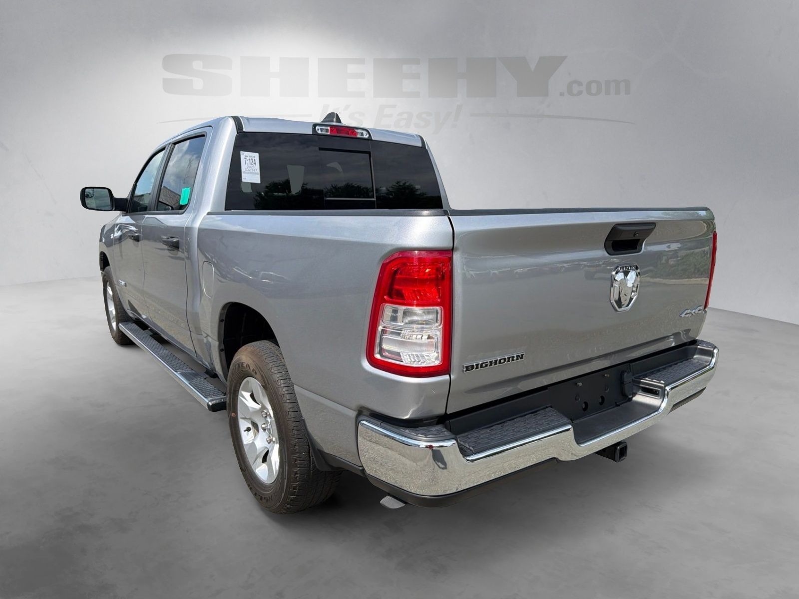 Used 2023 Billet Silver Metallic Ram Big Horn/Lone Star image 14