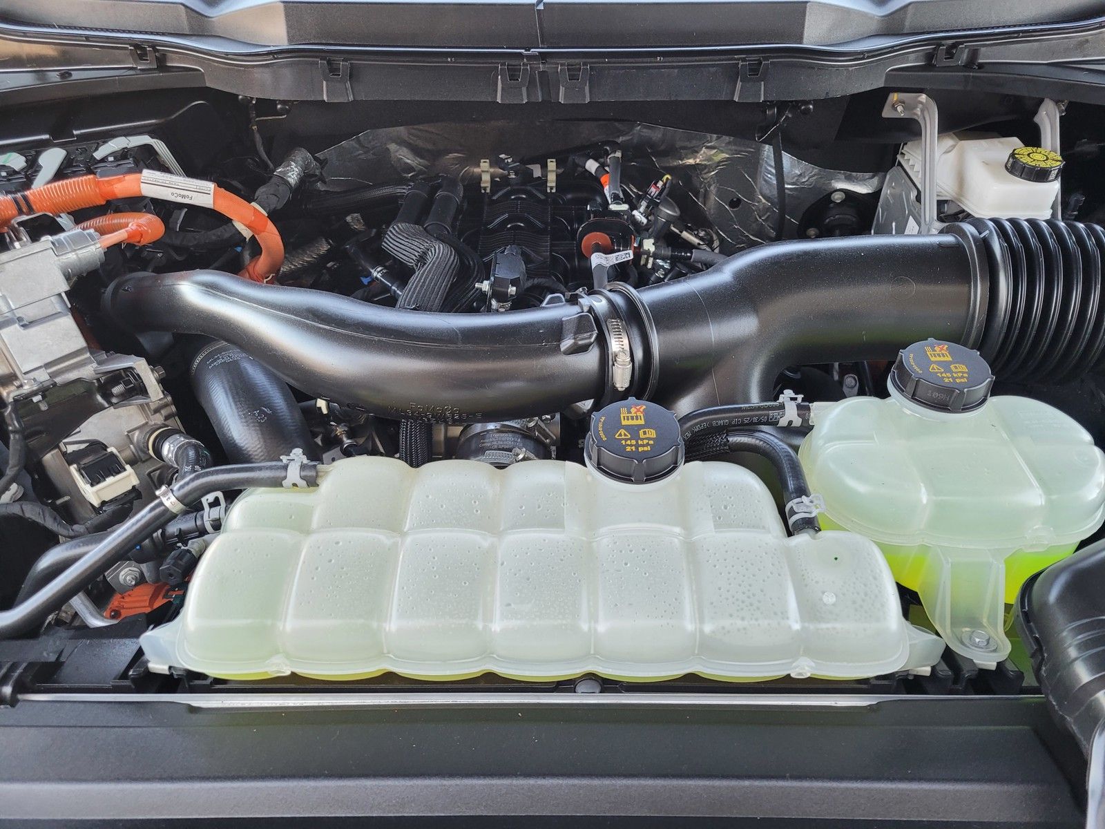 Used 2025 Black Ford XLT image 27