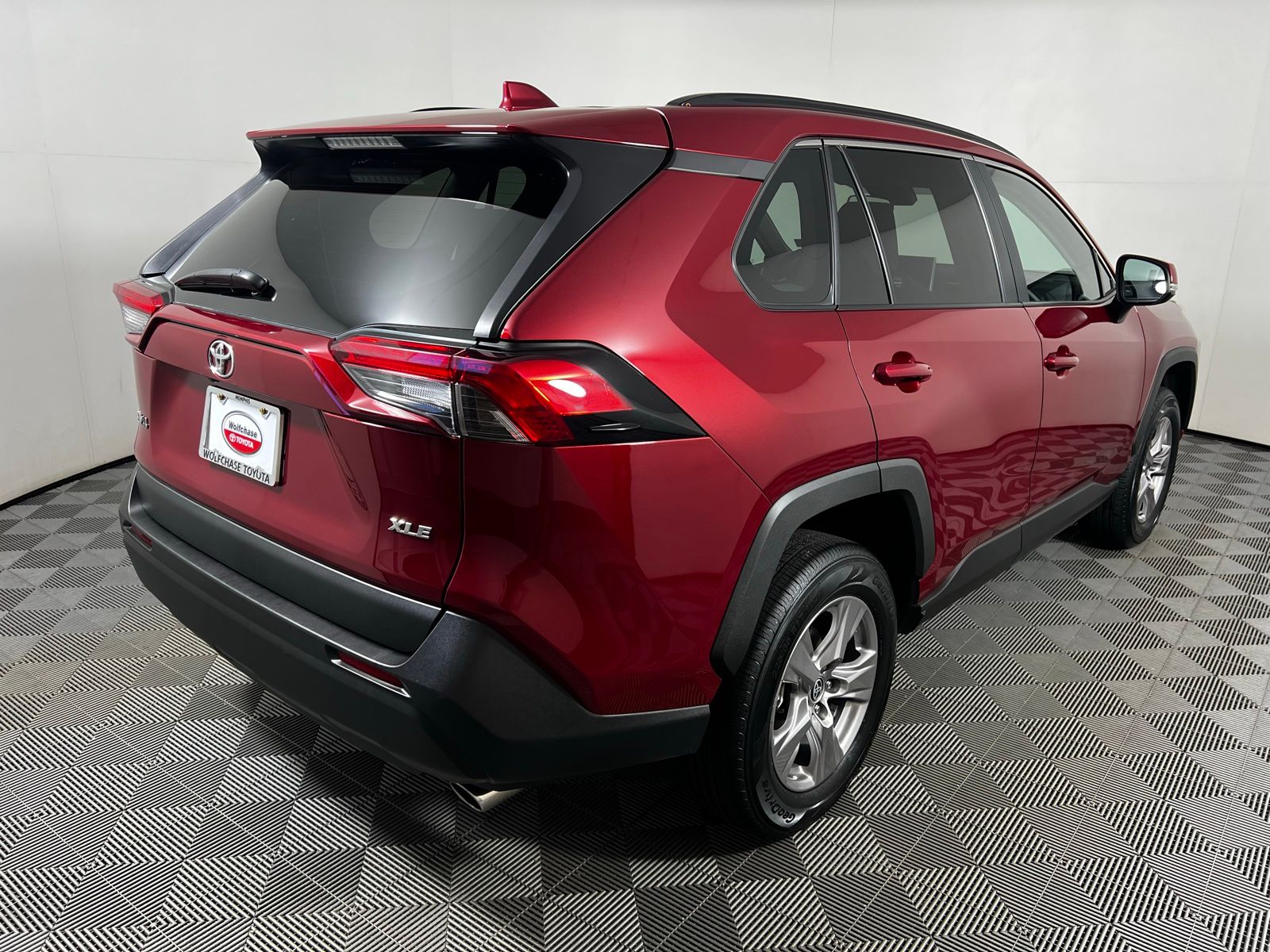 2023 Toyota RAV4 XLE 5