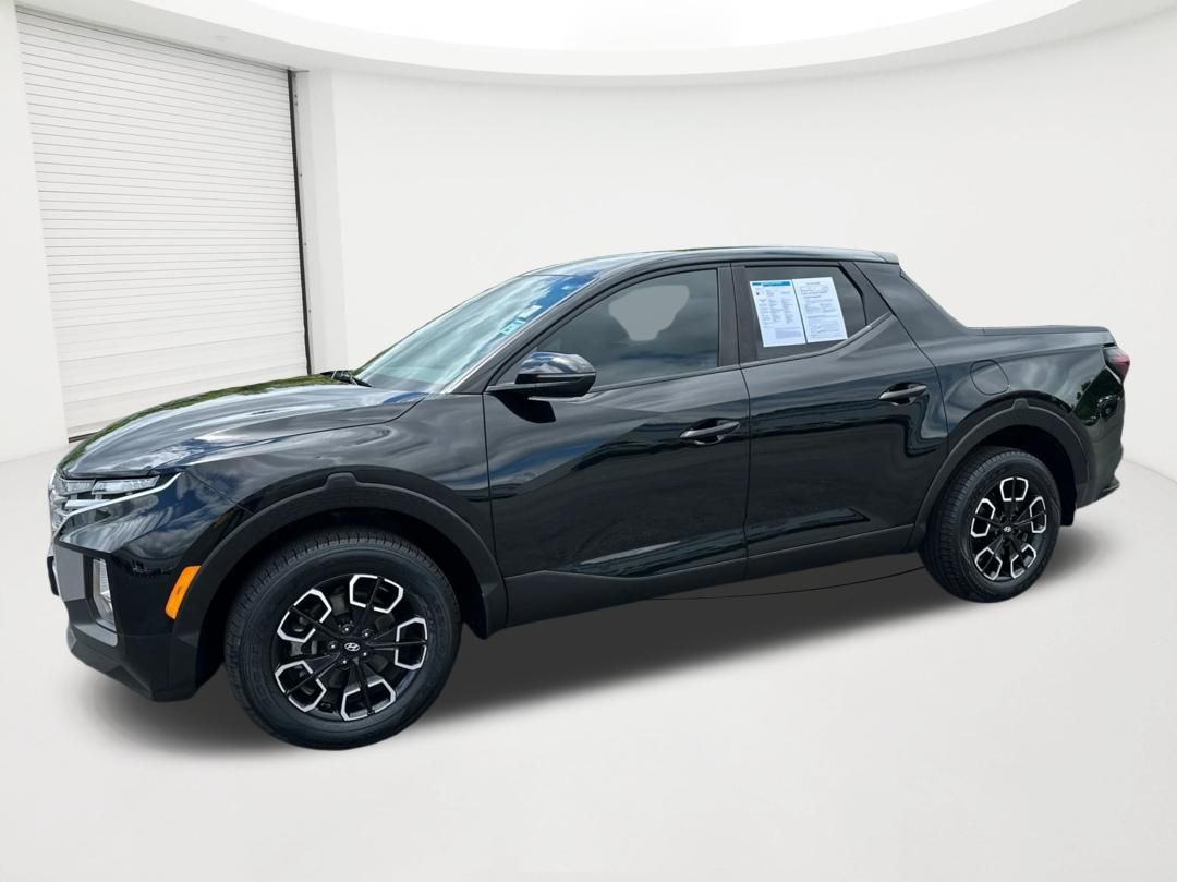 Phantom Black 2022 Hyundai Santa Cruz Pickup Truck All-Wheel Drive 8-Speed Automatic