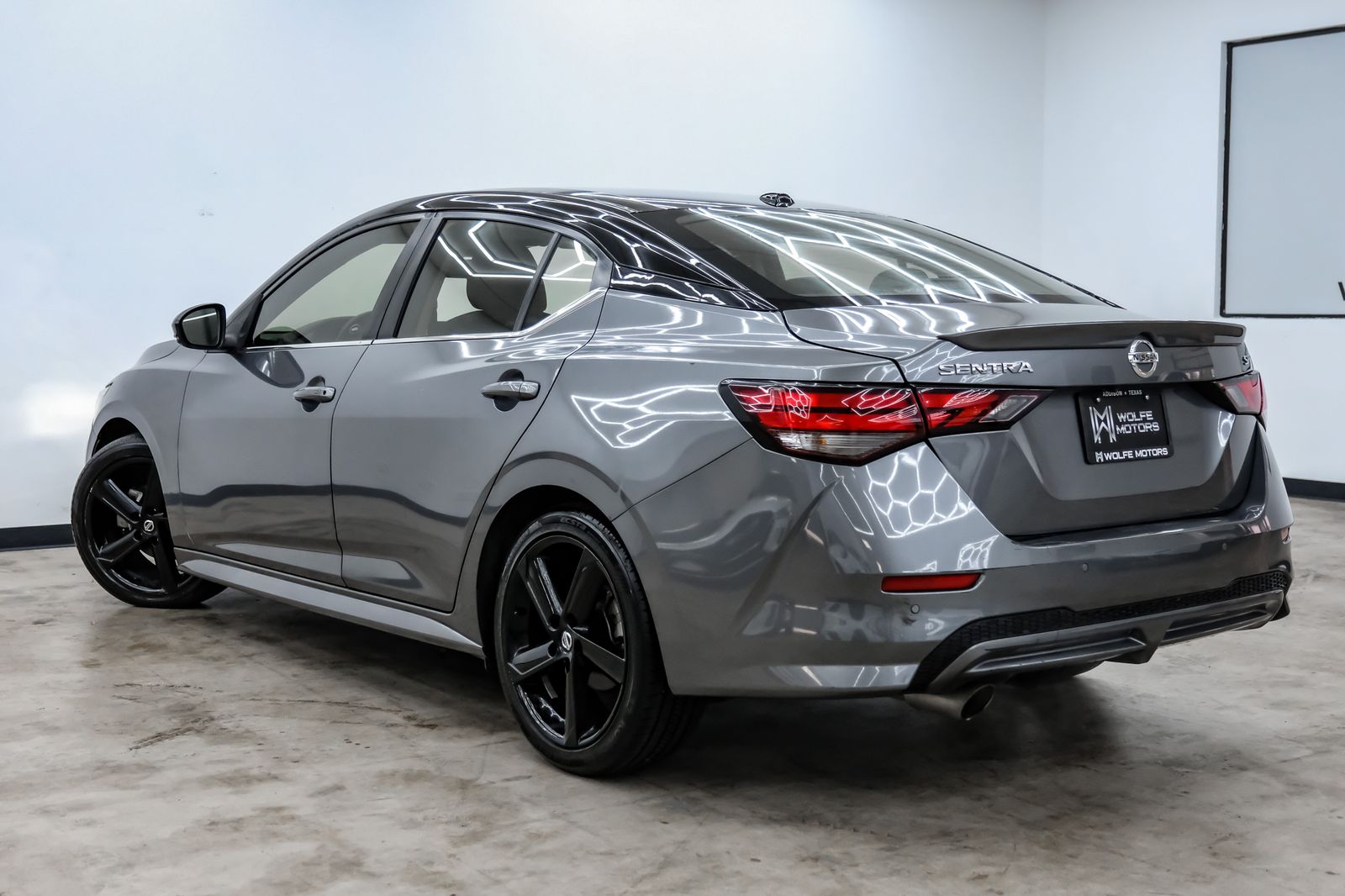 View vehicle photo 7