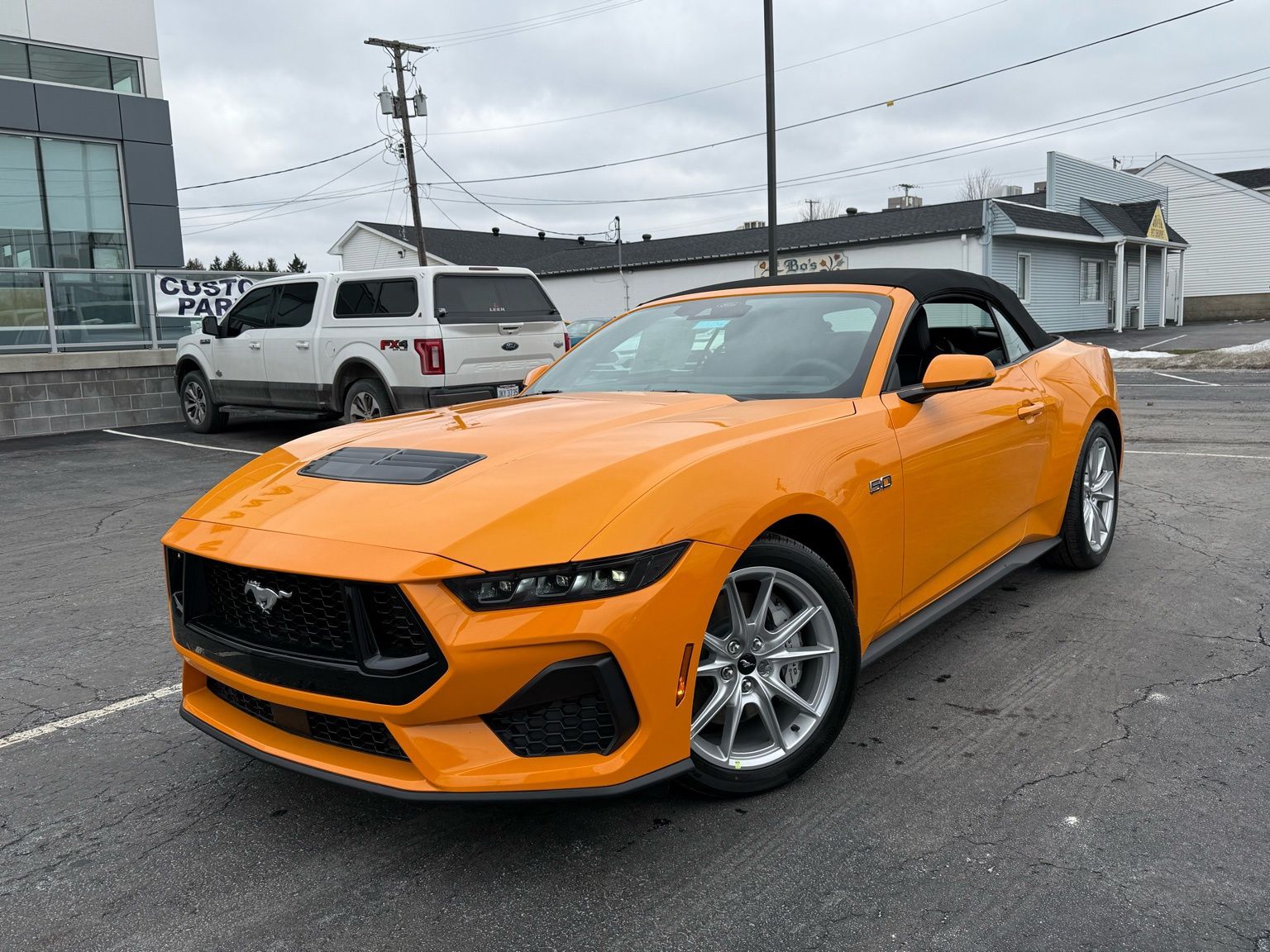 View vehicle photo 2