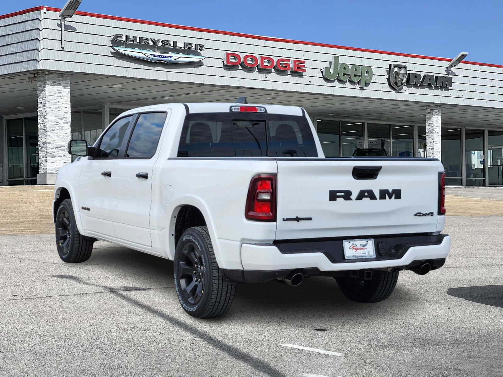 2025 Ram 1500 Big Horn/Lone Star 4