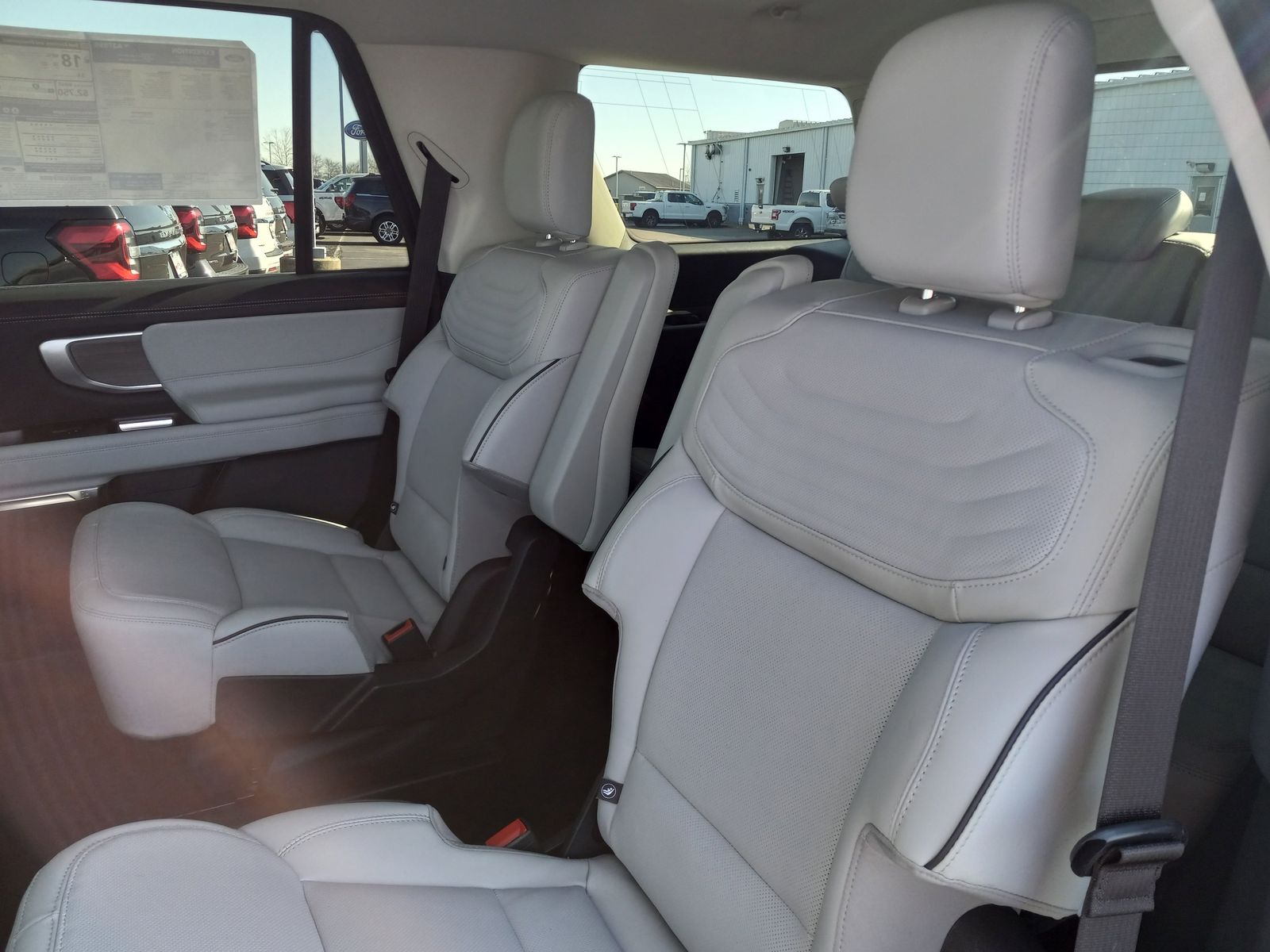 2026 Ford Expedition image 15