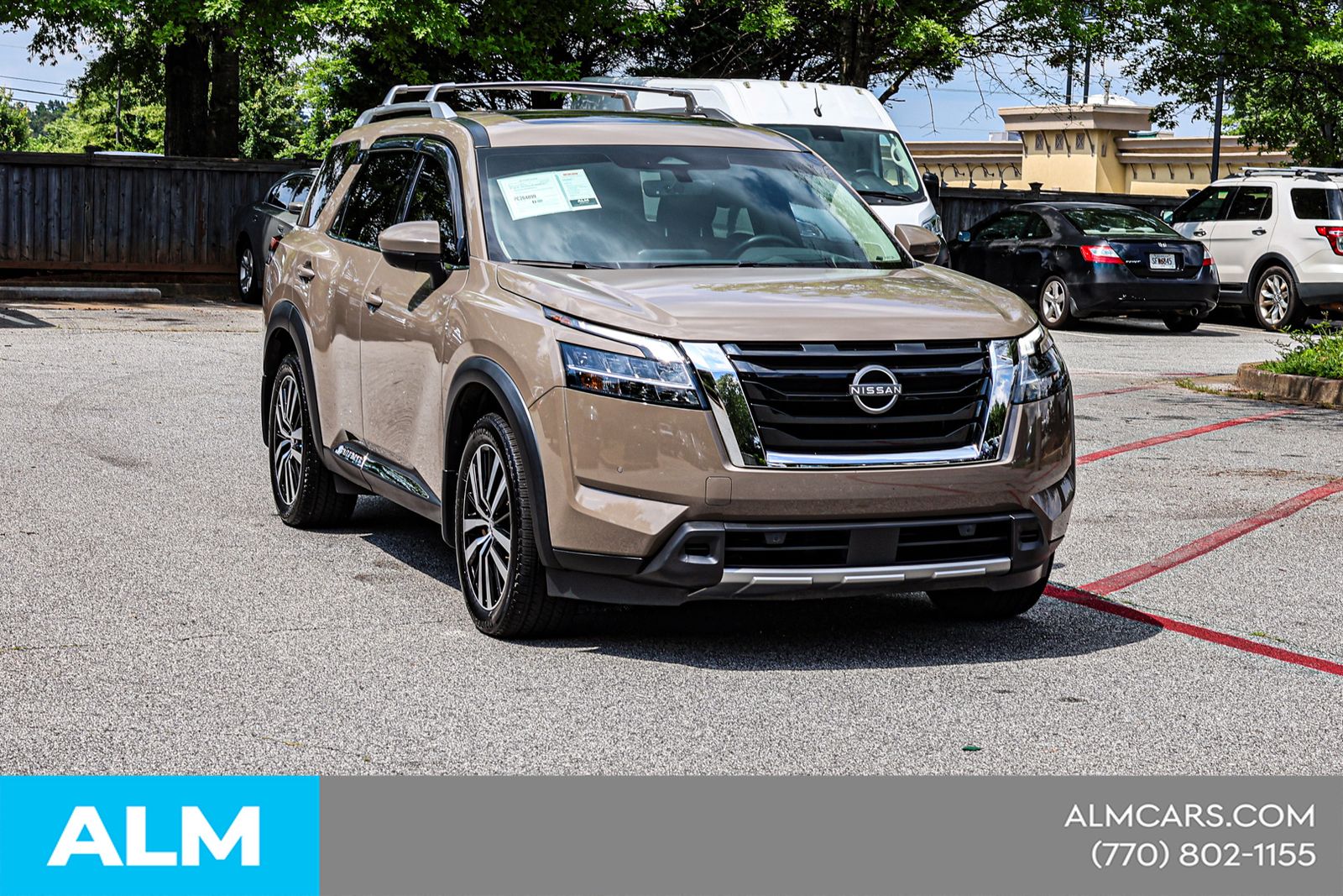 Used 2023 Beige Nissan Platinum image 6