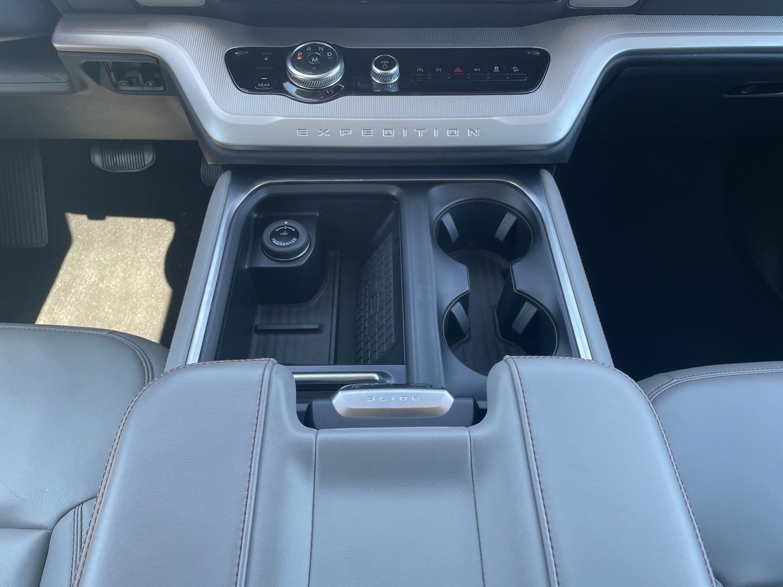 Certified Used 2025 Oxford White Ford Active image 14