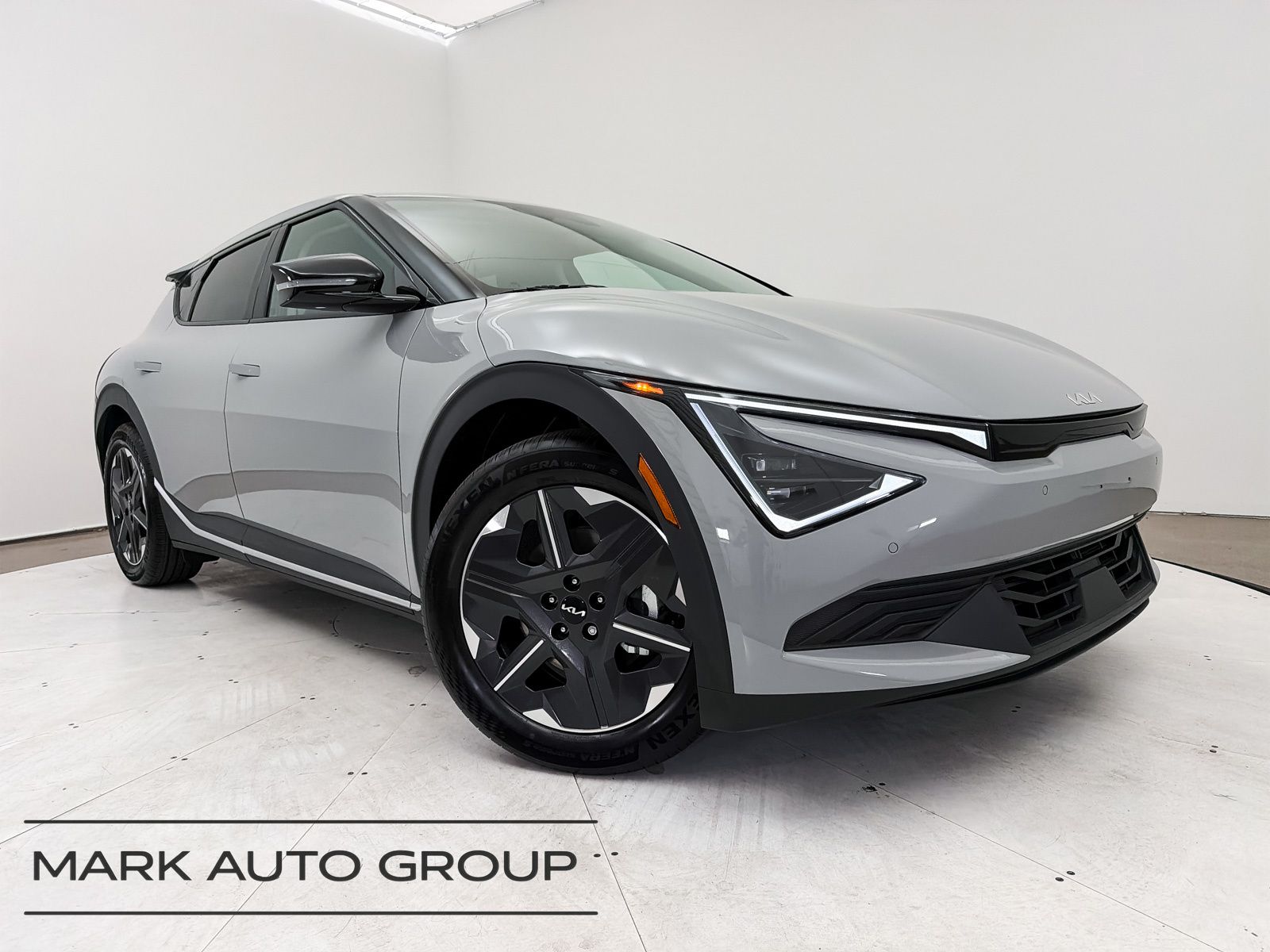 2025 Kia EV6 Light