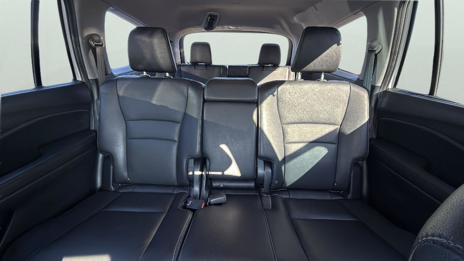 Used Car 2019 Honda Pilot  Touring For Sale Under $25,000 In Austin, Texas