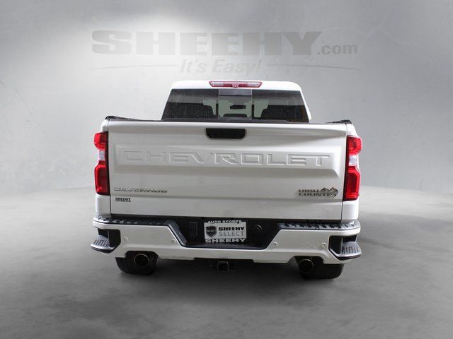 Used 2023 Iridescent Pearl Tricoat Chevrolet High Country image 4