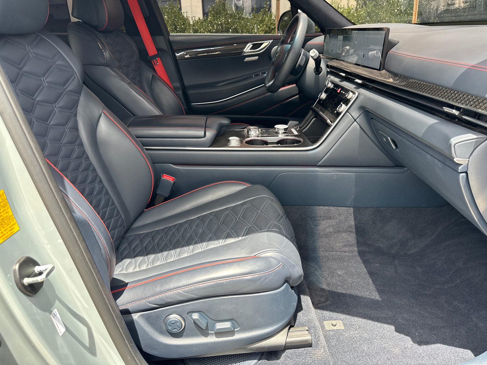 Used 2025 Blue Genesis 3.5T e-SC image 13