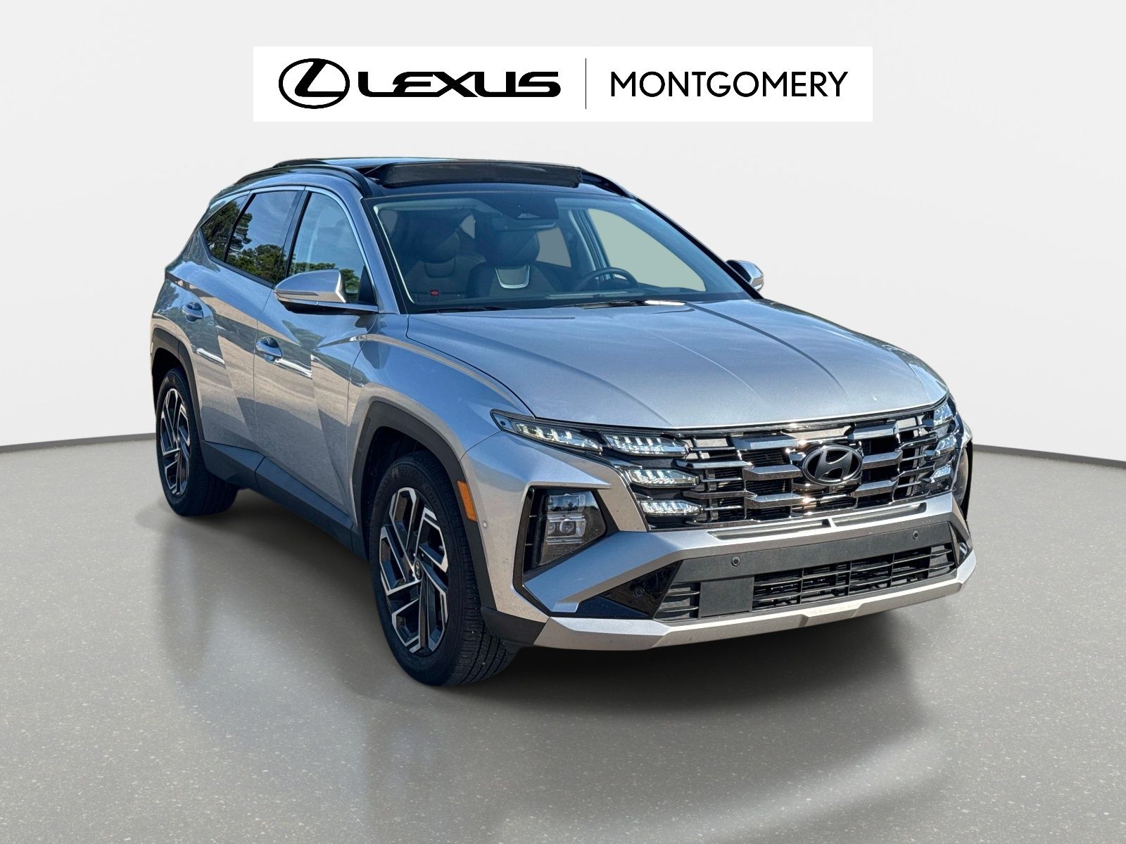 Shimmering Silver 2025 Hyundai Tucson Limited FWD SUV / Crossover Front-Wheel Drive 8-Speed Automatic