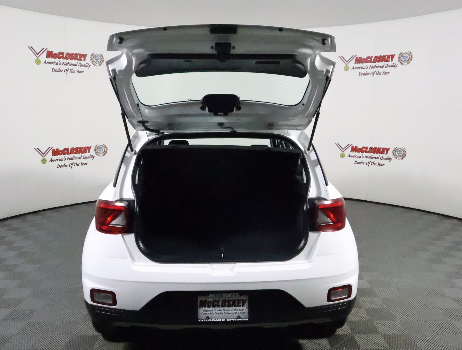 2024 Hyundai Venue SE photo