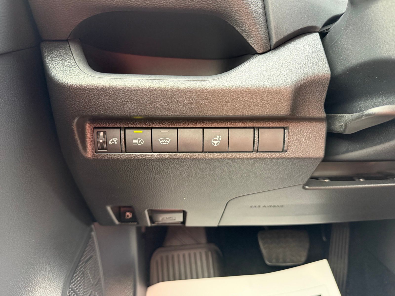 2024 Toyota RAV4 Hybrid image 25