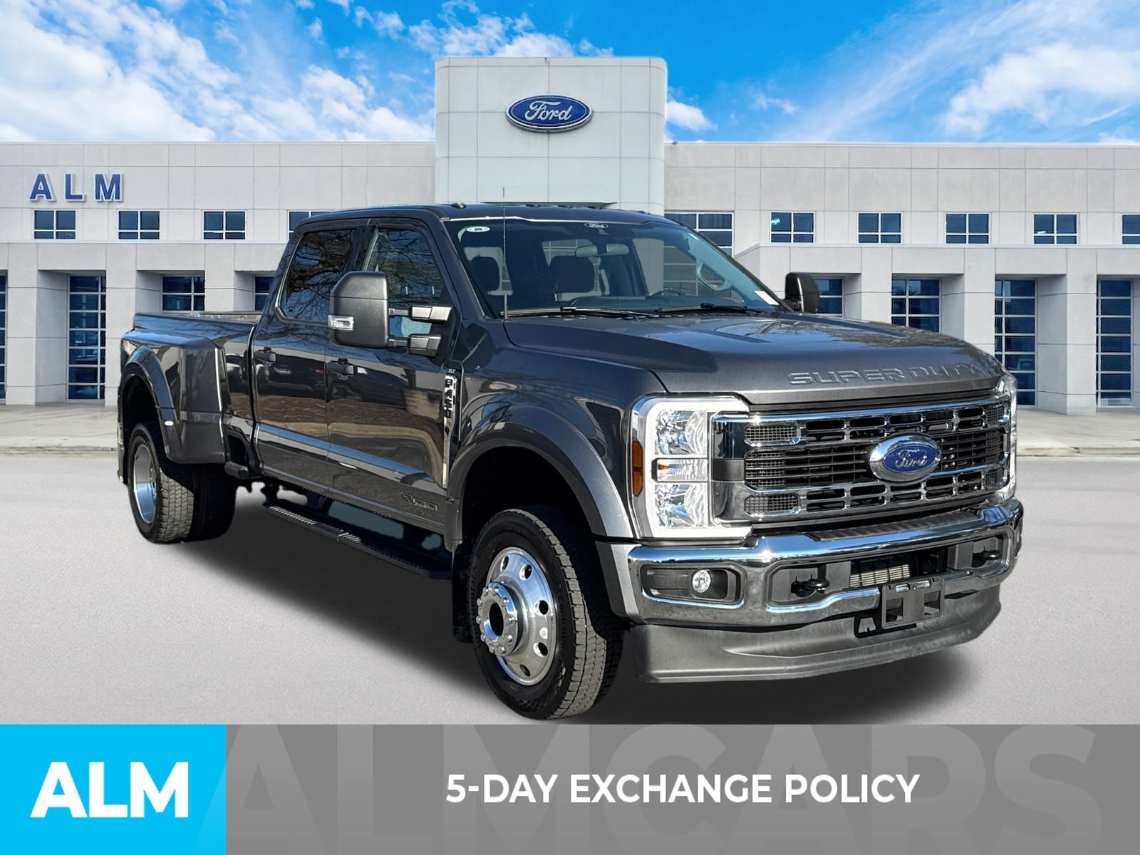 Used 2025 Gray Ford XLT image 3