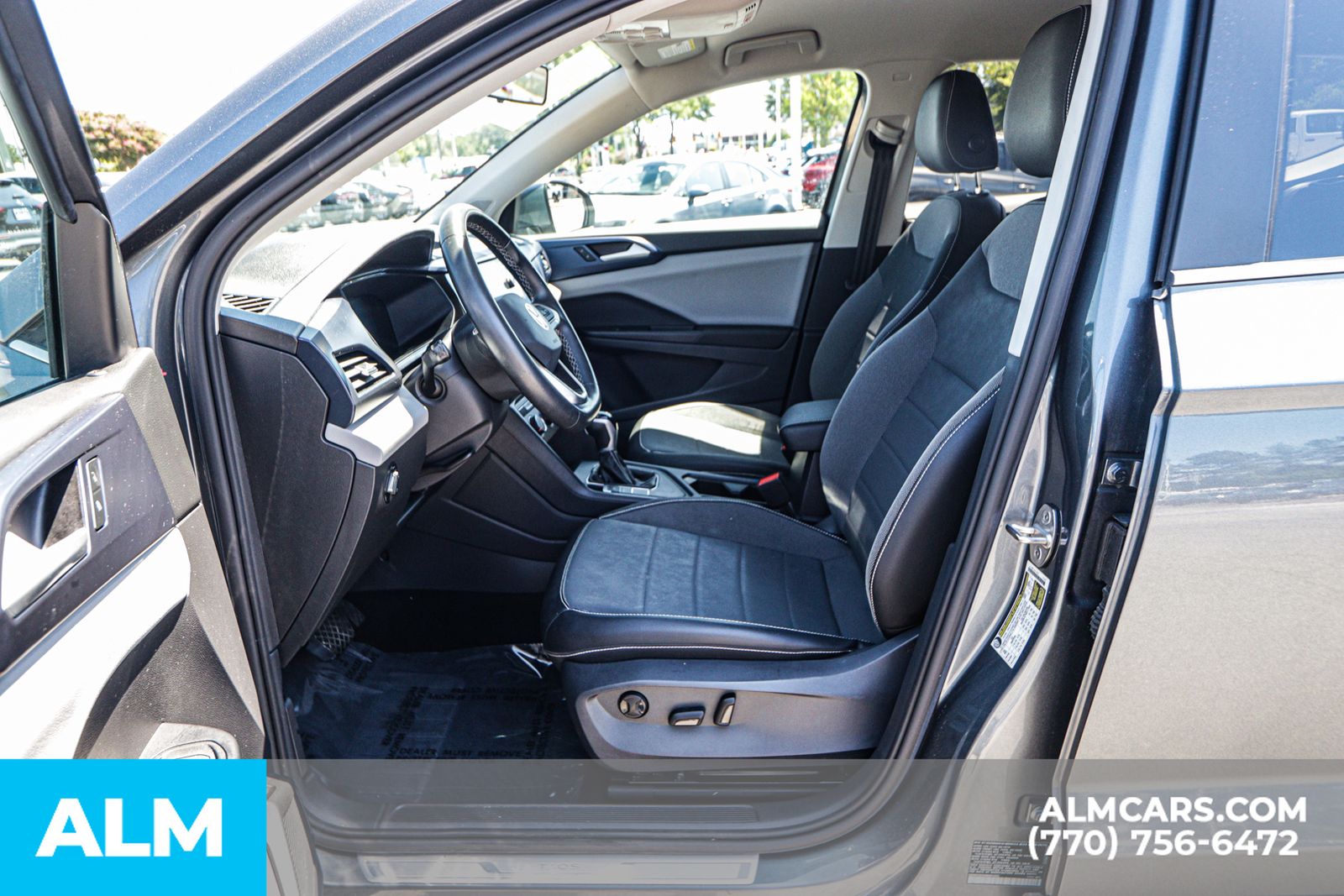 2022 Volkswagen Taos SE photo 16