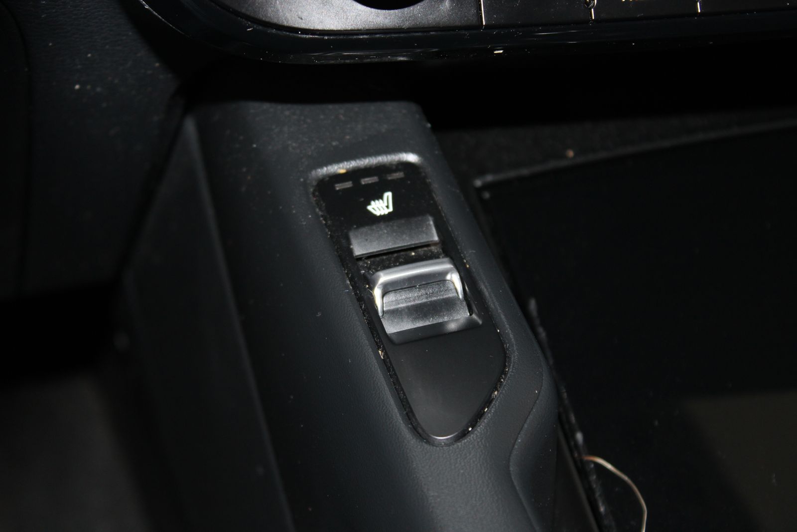 Used 2023 Green Kia S image 30