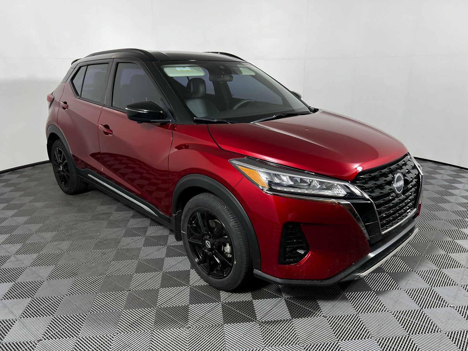 Thumbnail: 2024 Nissan Kicks - 3