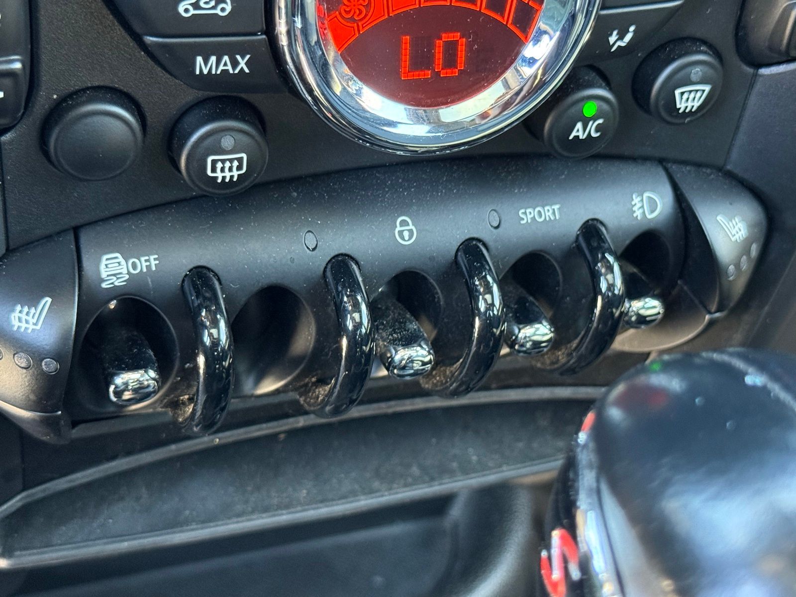 Used 2016 Black MINI Base image 19
