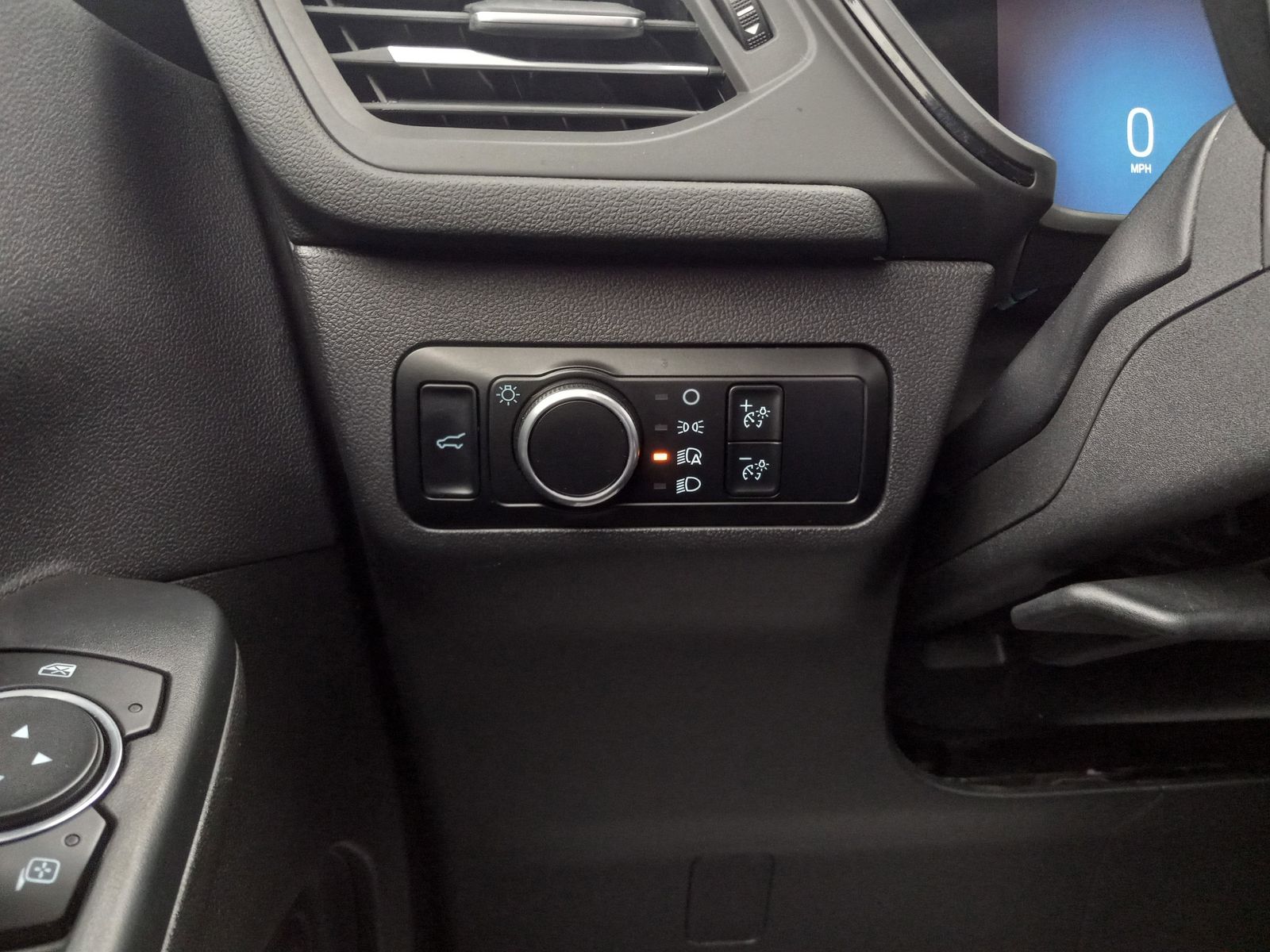 2024 Ford Escape image 25
