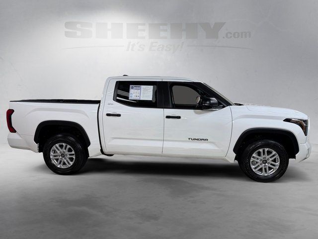 Used 2025 White Toyota SR5 image 8