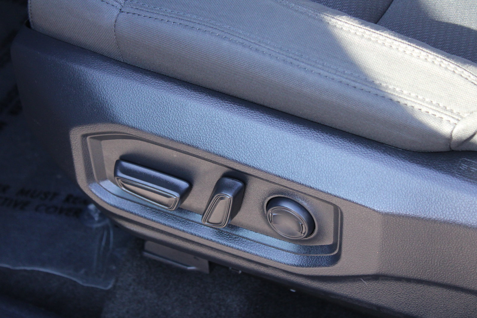 Used 2023  Toyota SR5 image 22